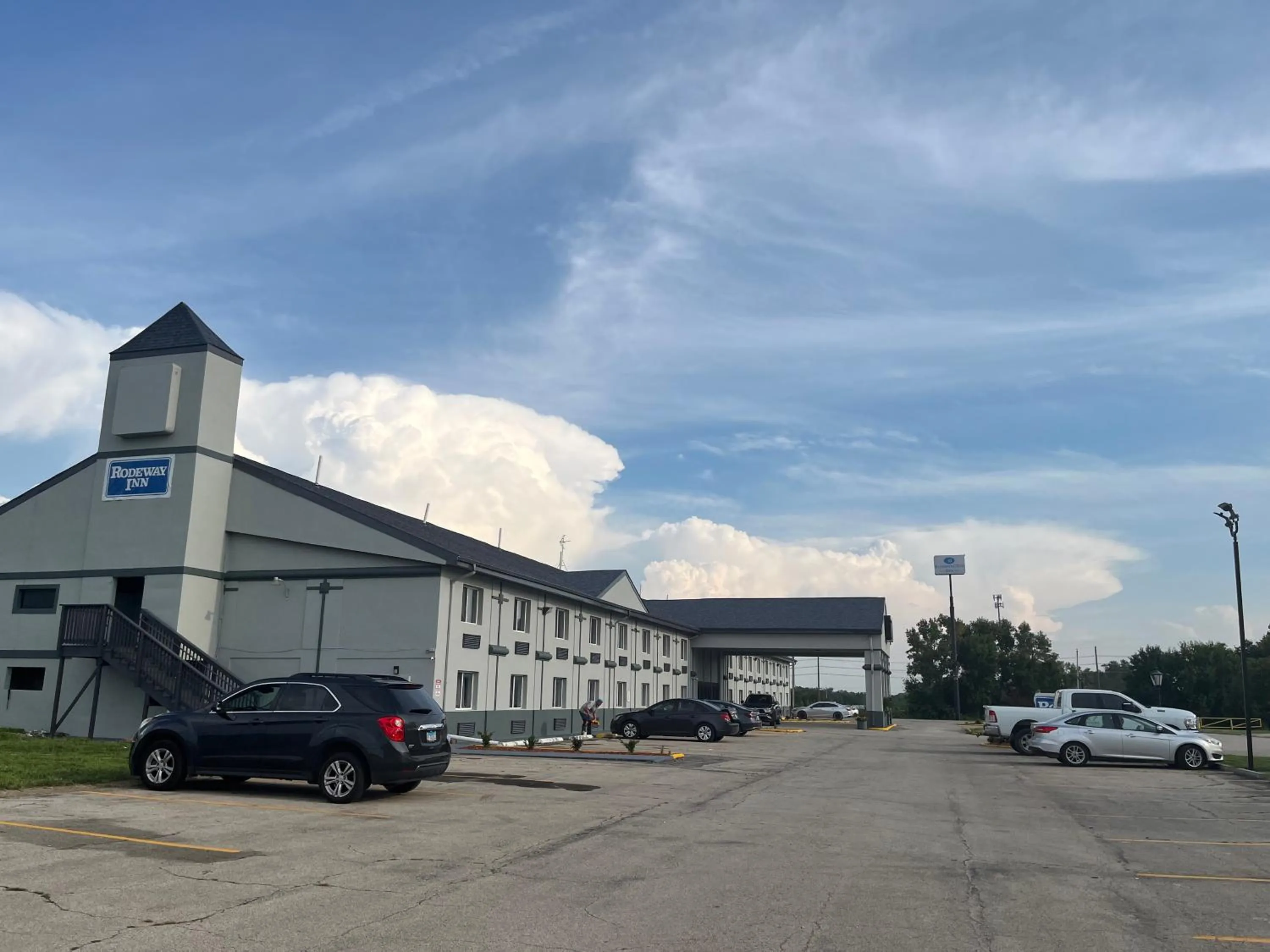 Property building in Rodeway Inn