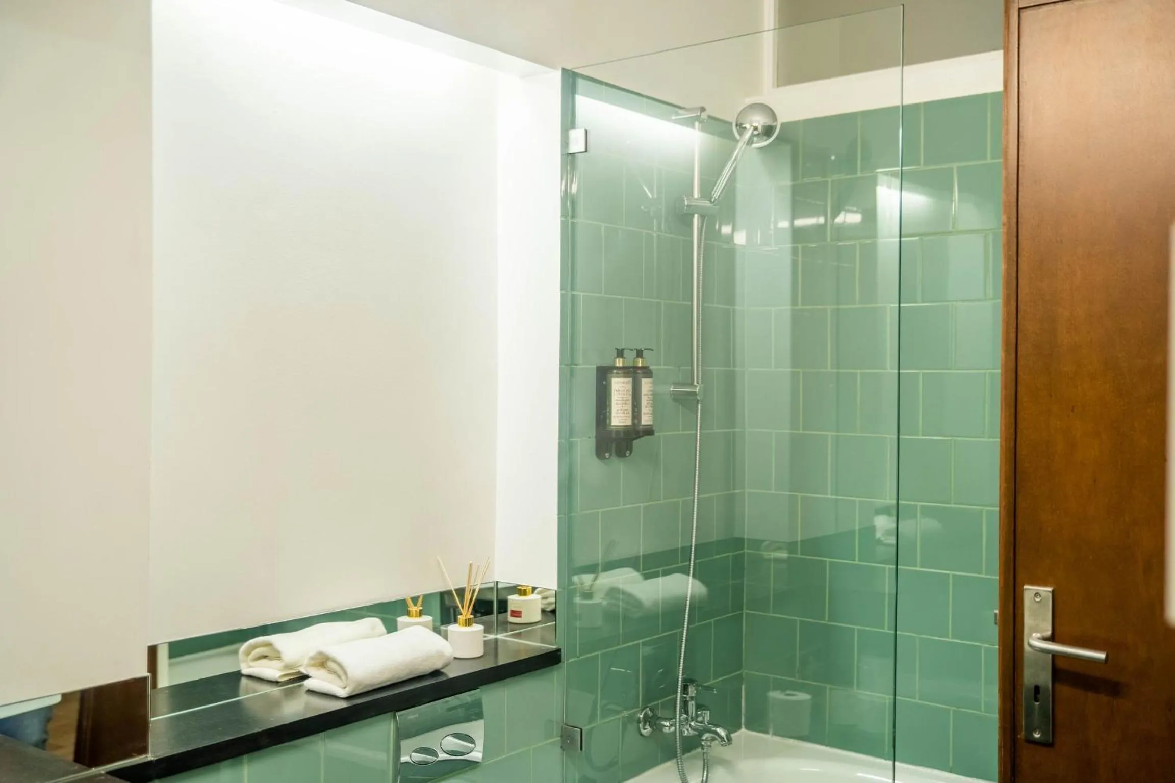 Firmeza388 Charming Flats - Comfort & Privacy with 2 Bedrooms