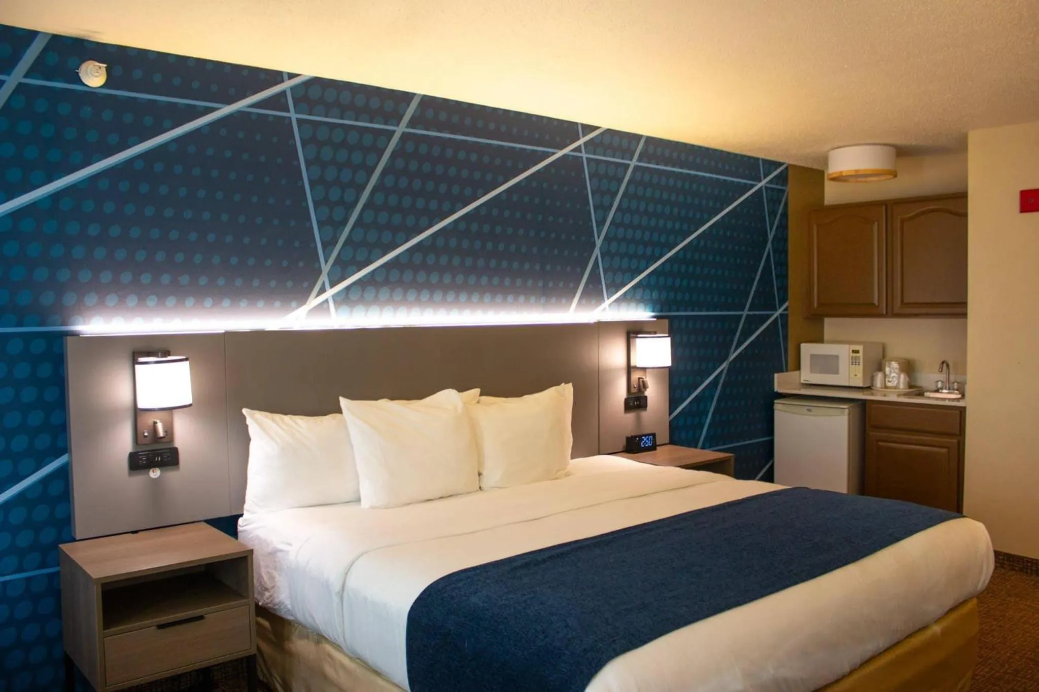 Bedroom, Bed in Comfort Inn & Suites Geneva- West Chicago