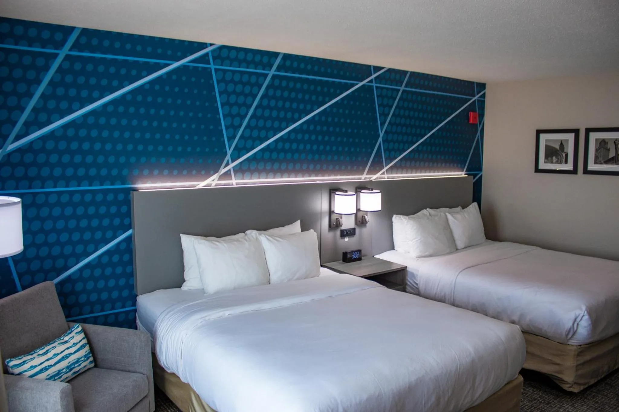 Bed in Comfort Inn & Suites Geneva- West Chicago