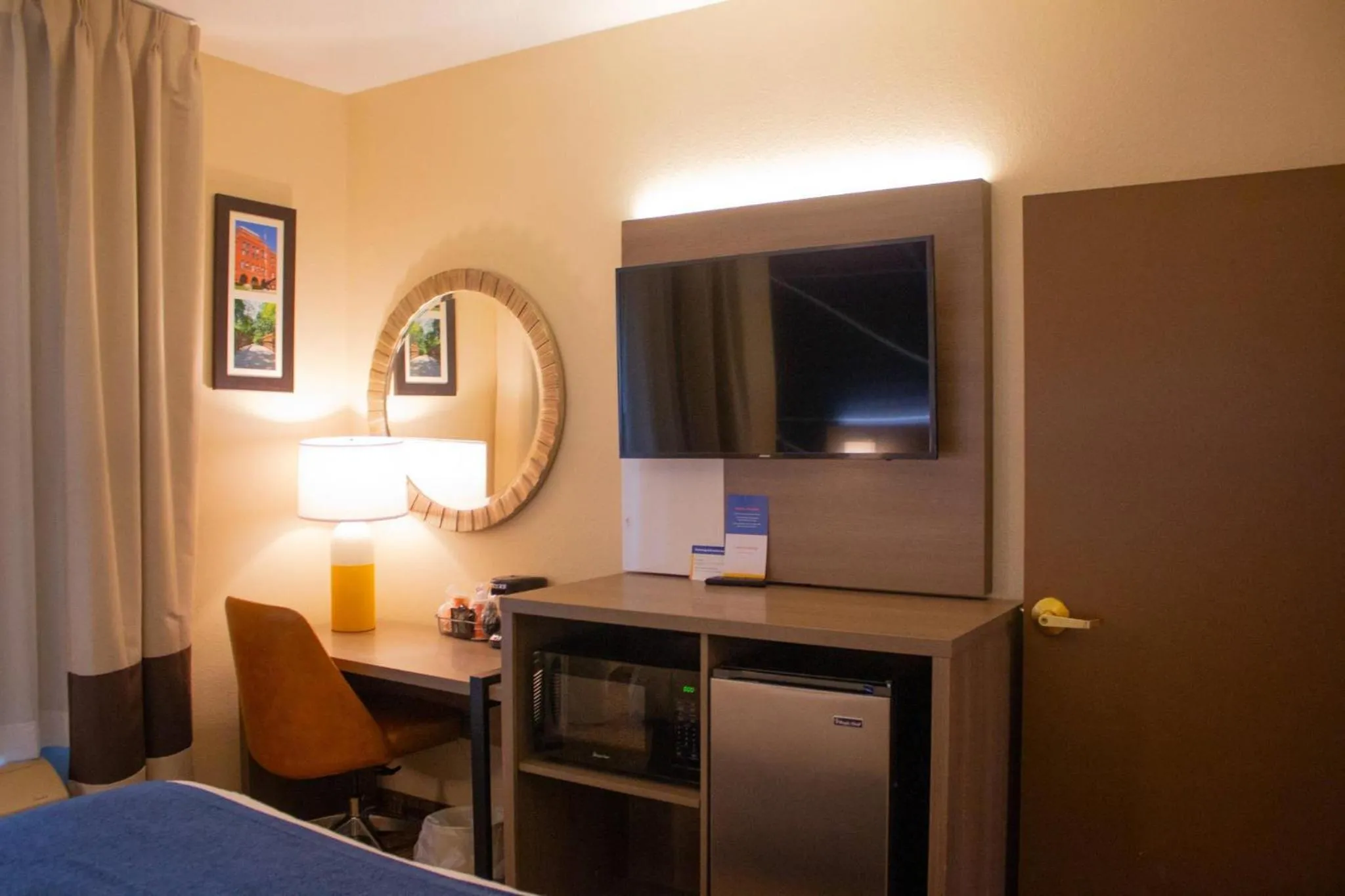 Bedroom, Bed in Comfort Inn & Suites Geneva- West Chicago