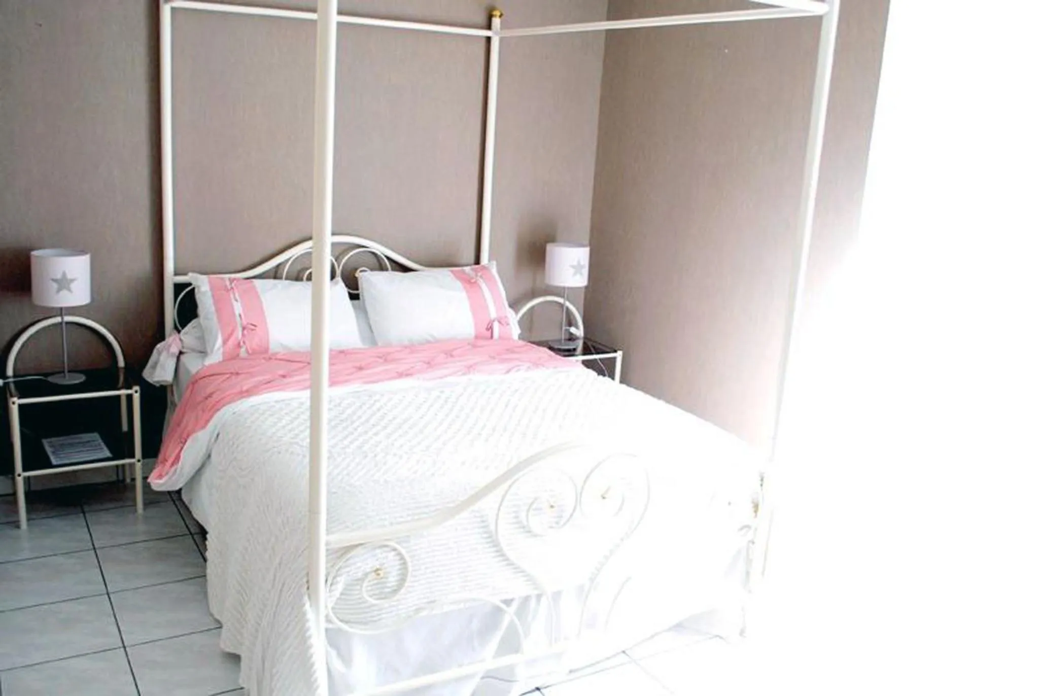 Photo of the whole room, Bed in LA PROVIDENCE, chambres d'hôtes