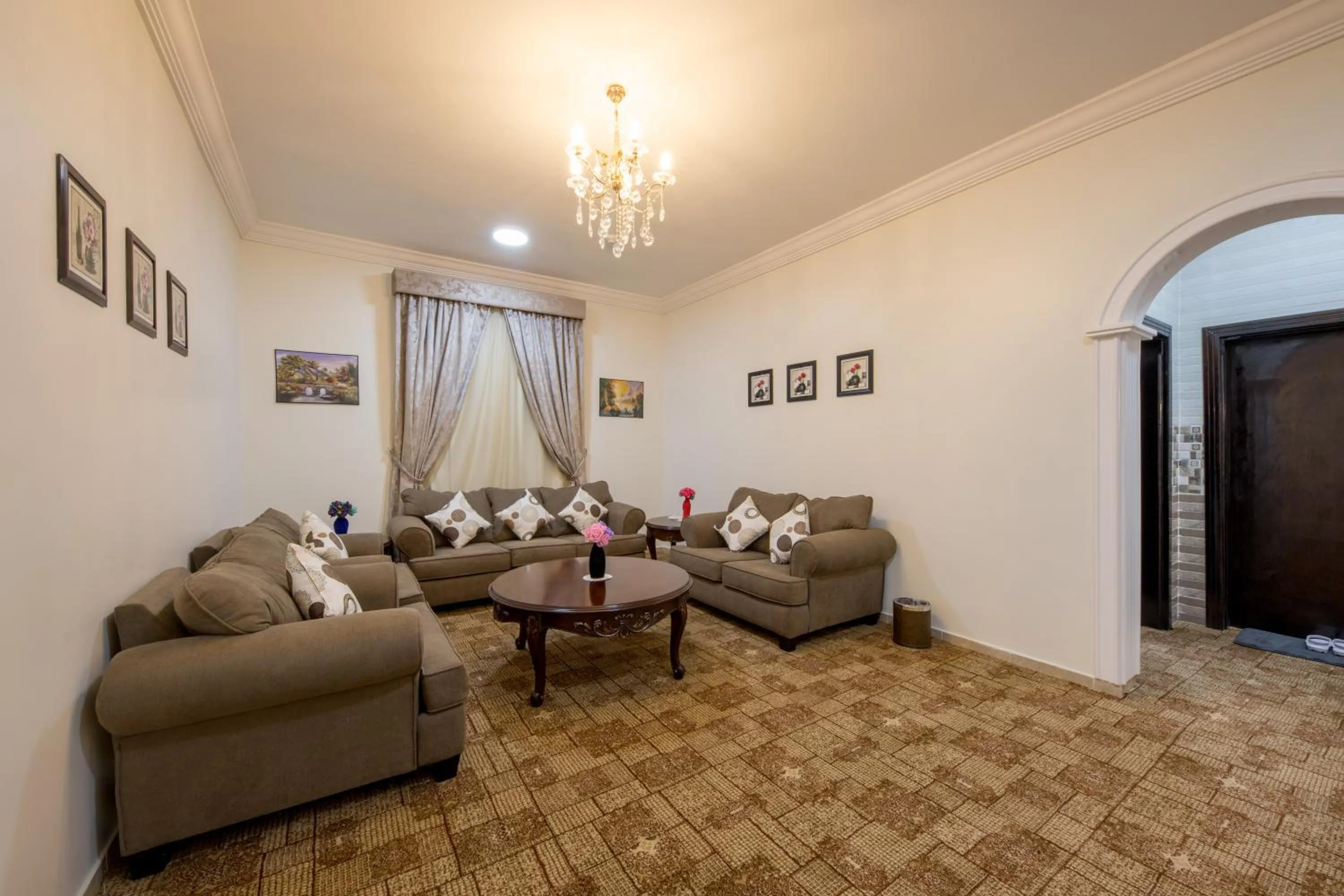 Seating area in شاطئ الياسمين للشقق الفندقية