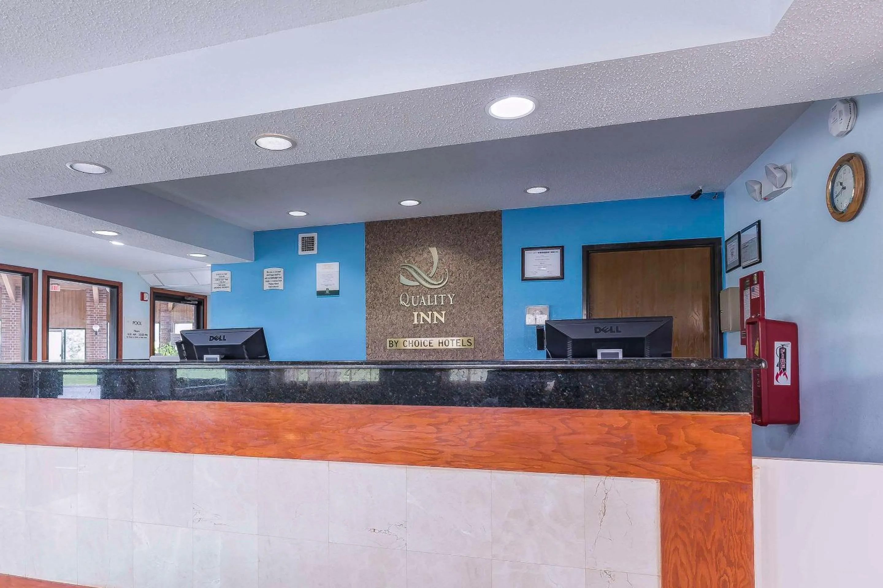 Lobby or reception in Quality Inn Sycamore - DeKalb