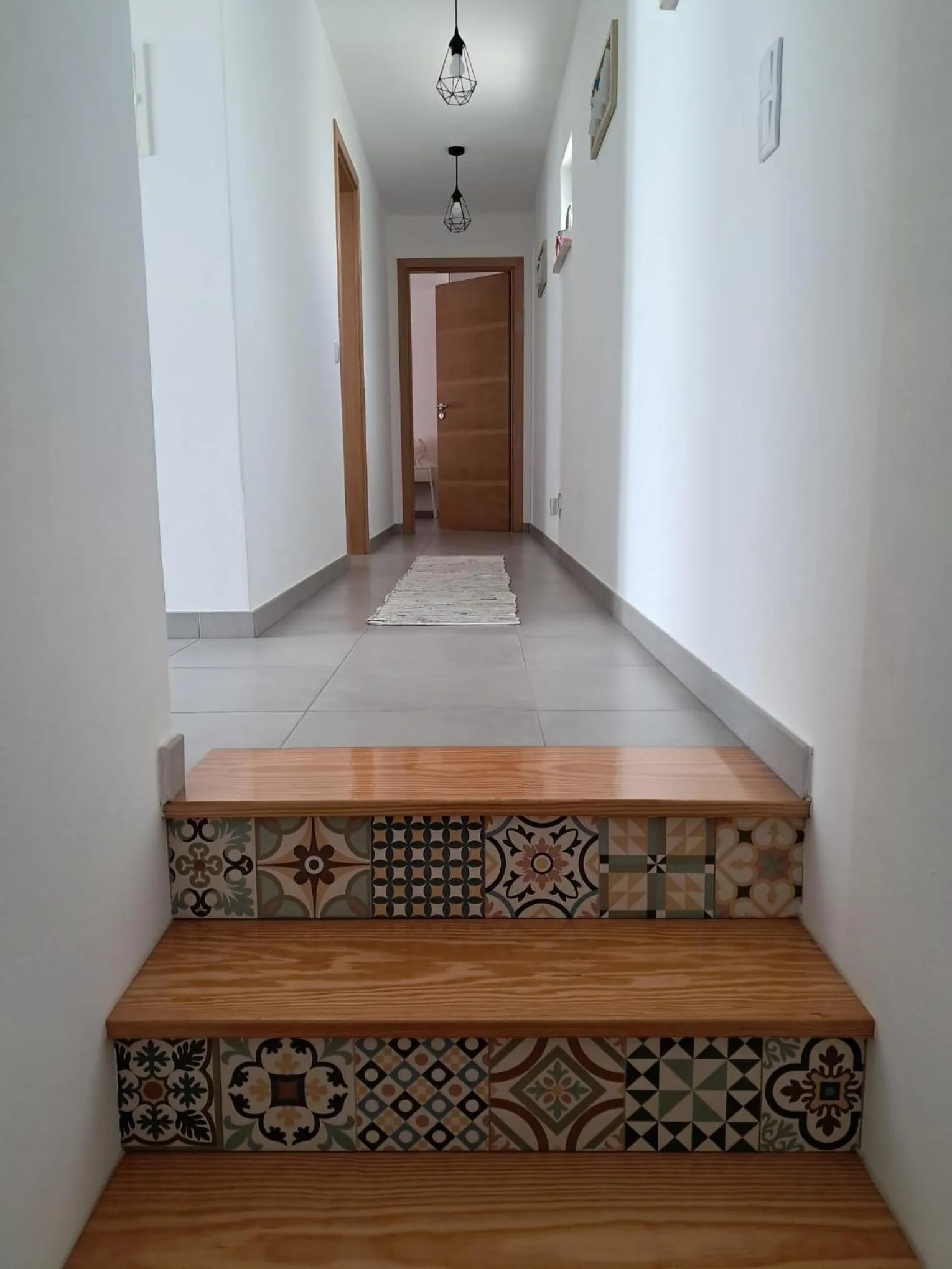 Area and facilities in ALMAS ROOMS