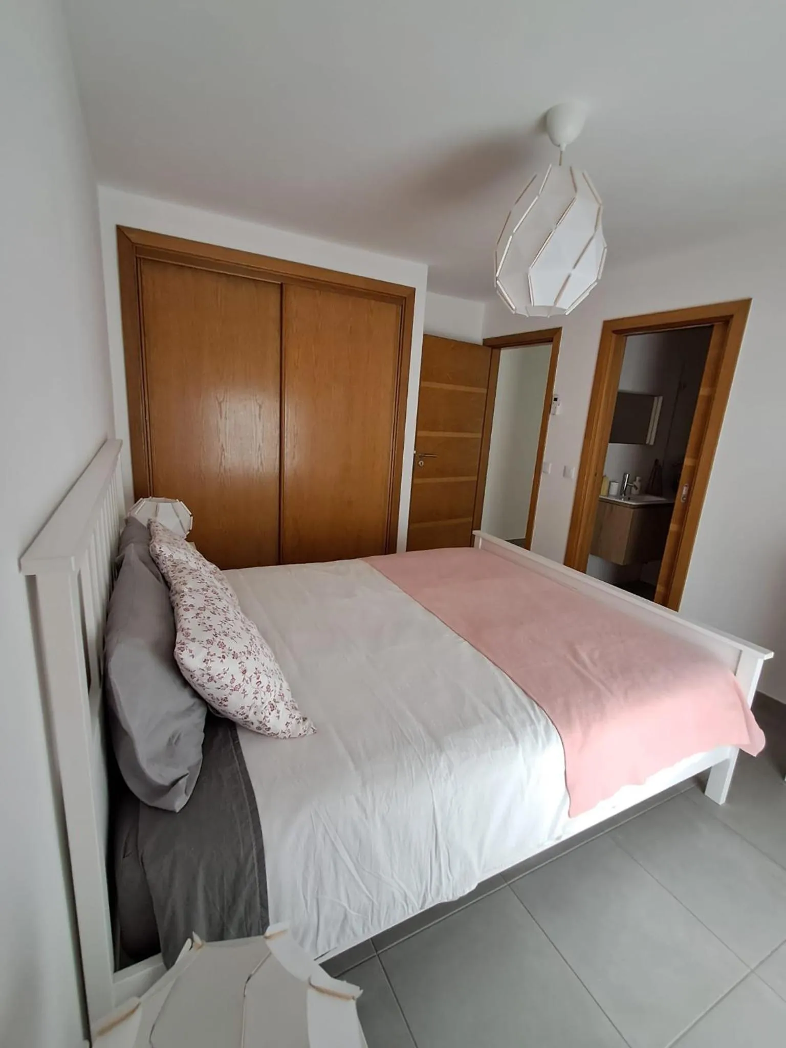 Bedroom, Bed in ALMAS ROOMS