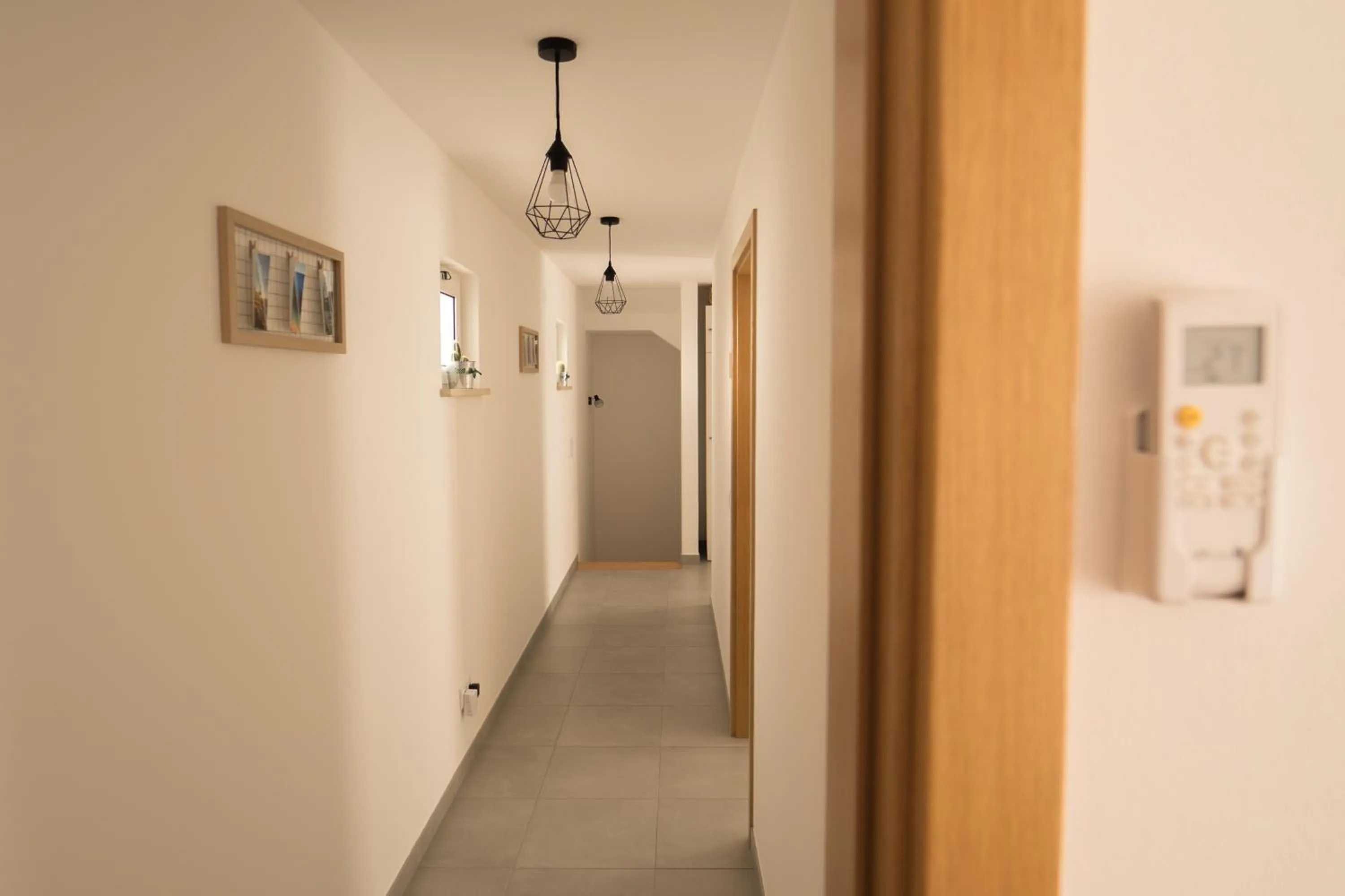 Area and facilities in ALMAS ROOMS