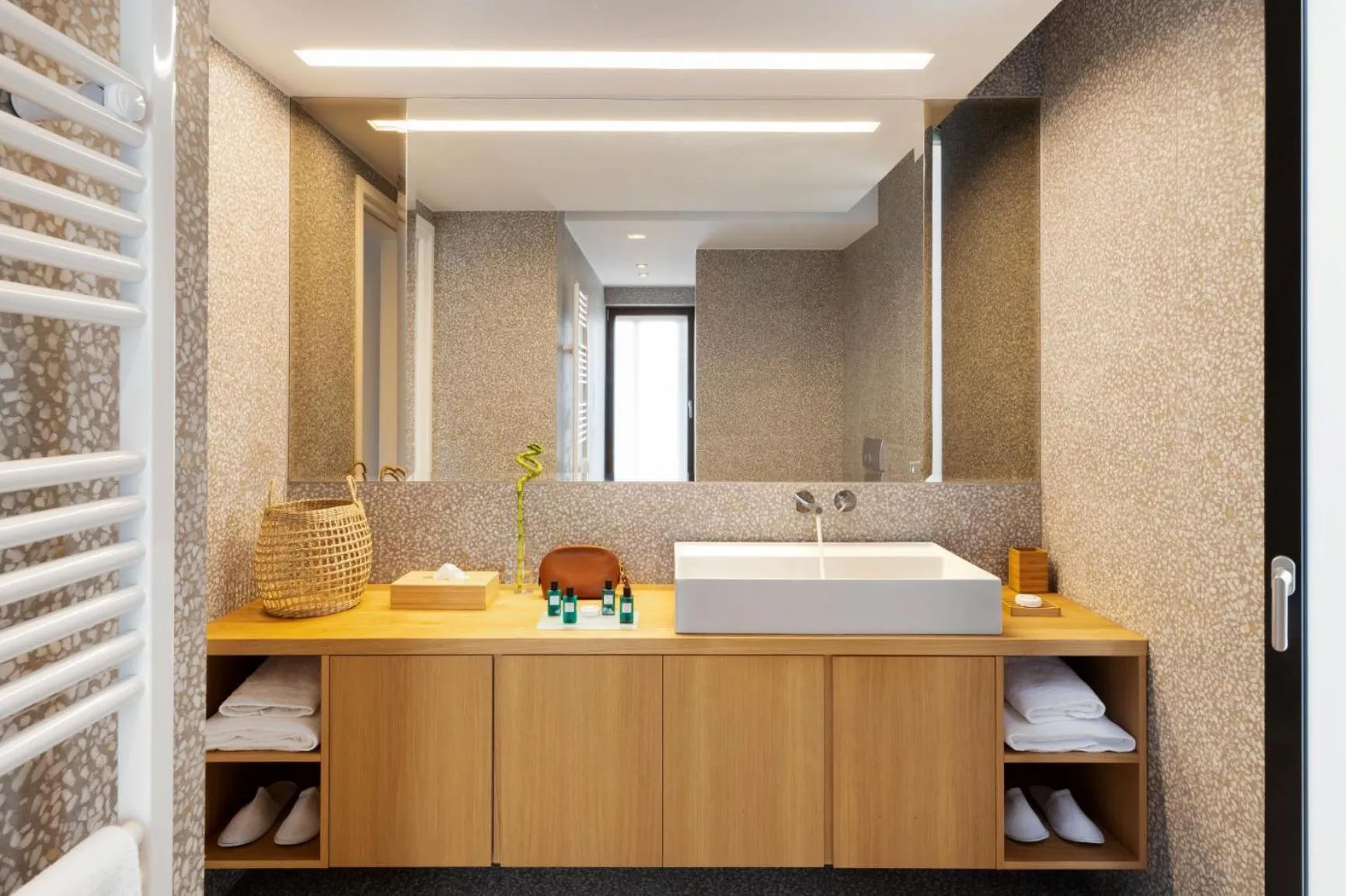 Bathroom in Amantes Villas and Suites