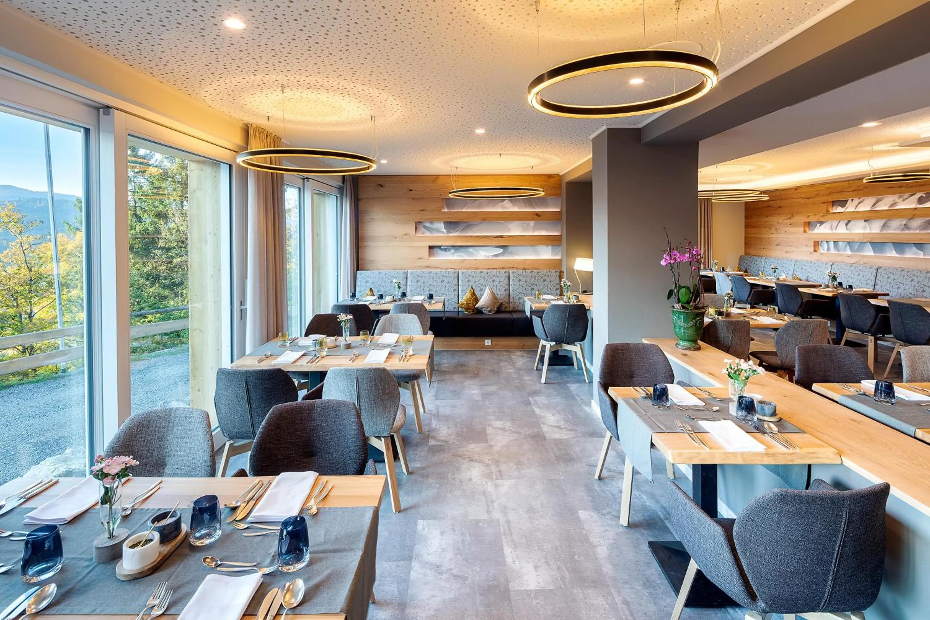 Restaurant/places to eat in Hotel Kühberg