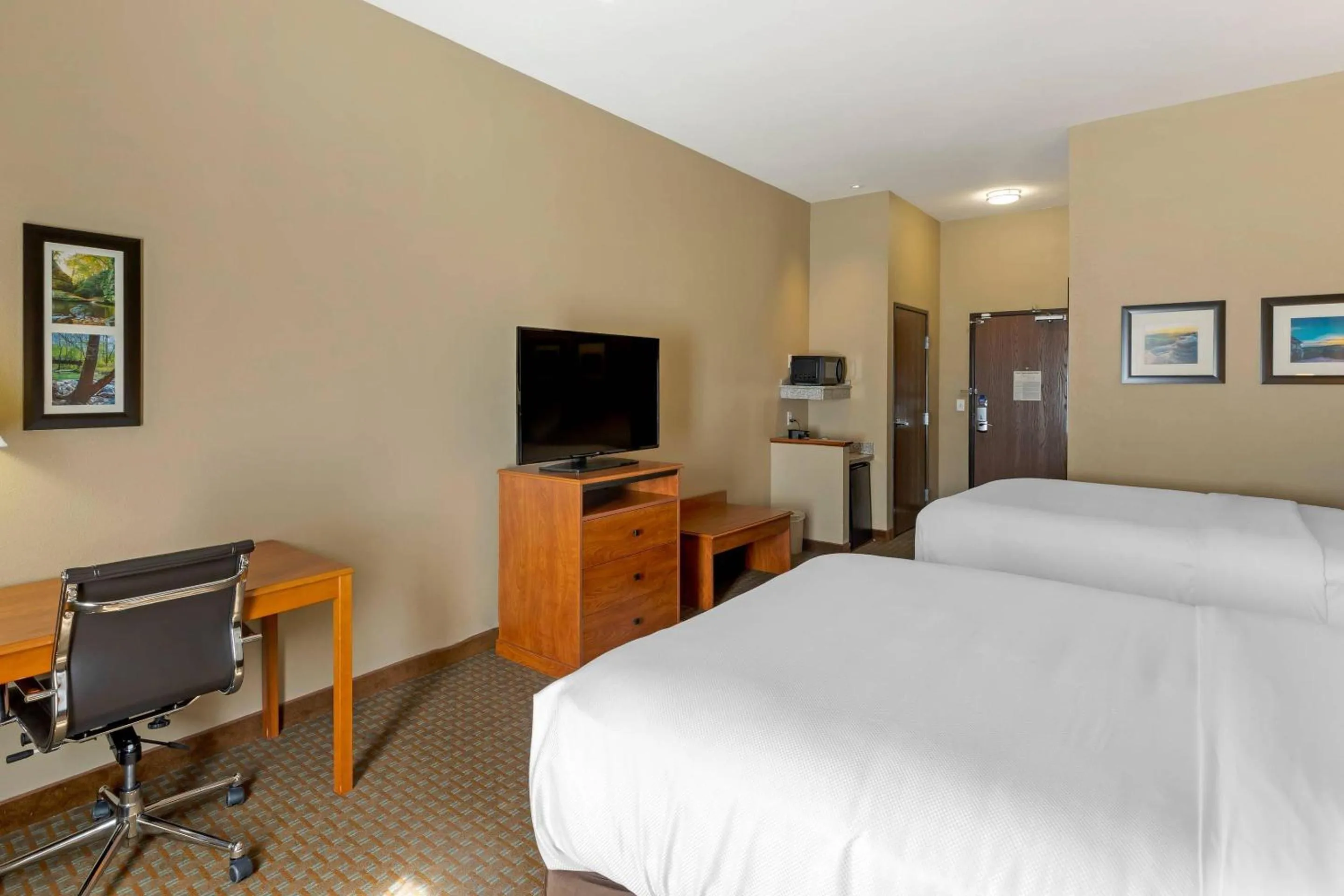 Bedroom, Bed in Comfort Inn & Suites Marion I-57