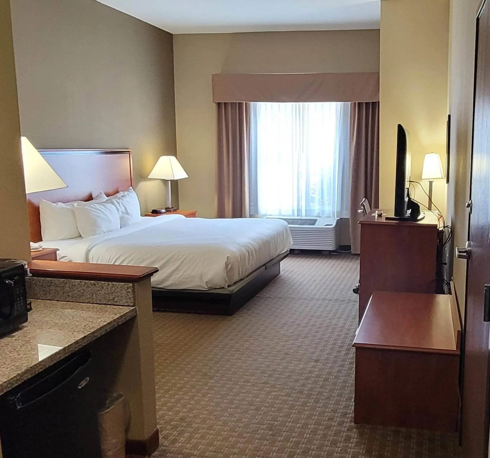 Bedroom, Bed in Comfort Inn & Suites Marion I-57