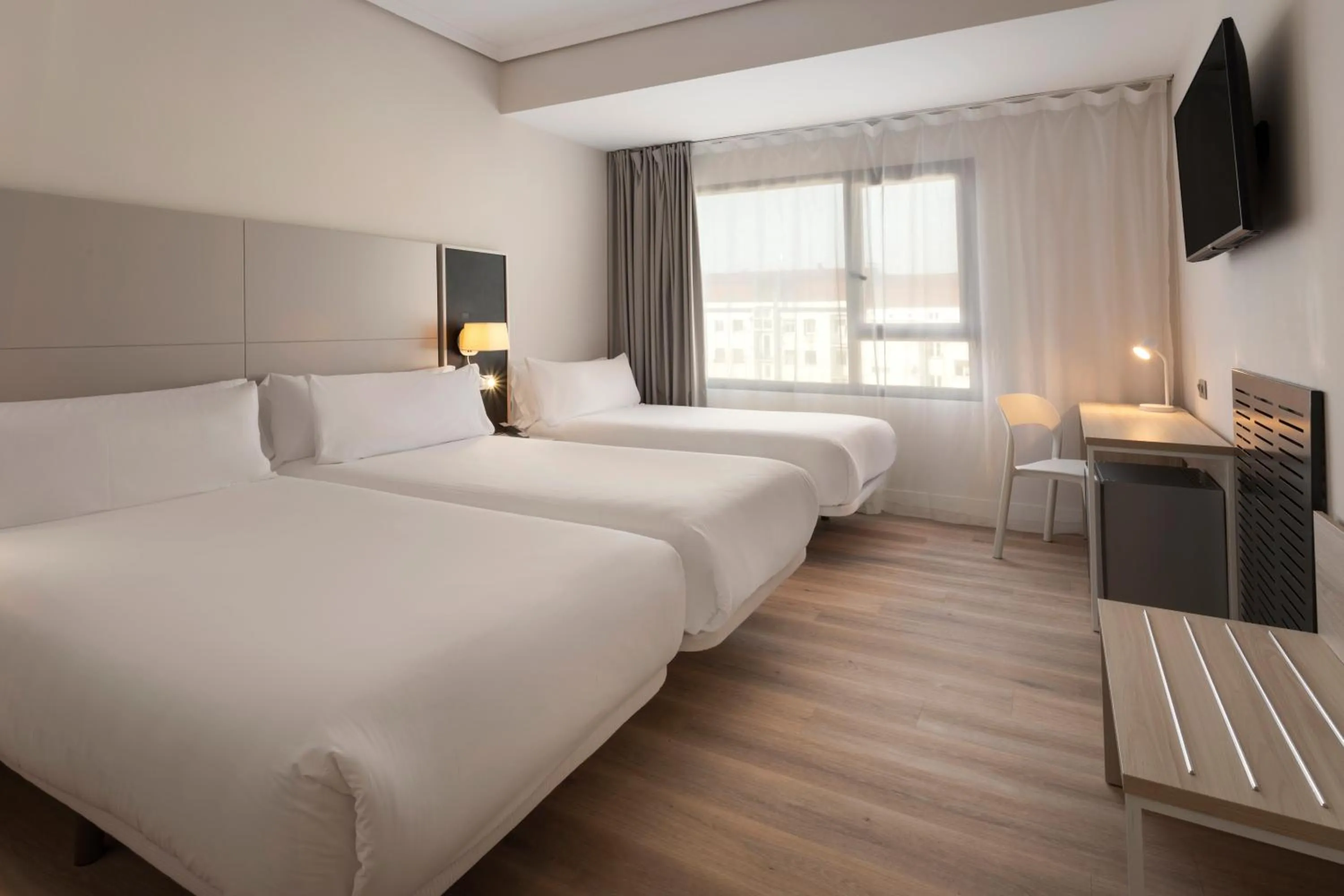 Bed in B&B HOTEL Vitoria General Álava