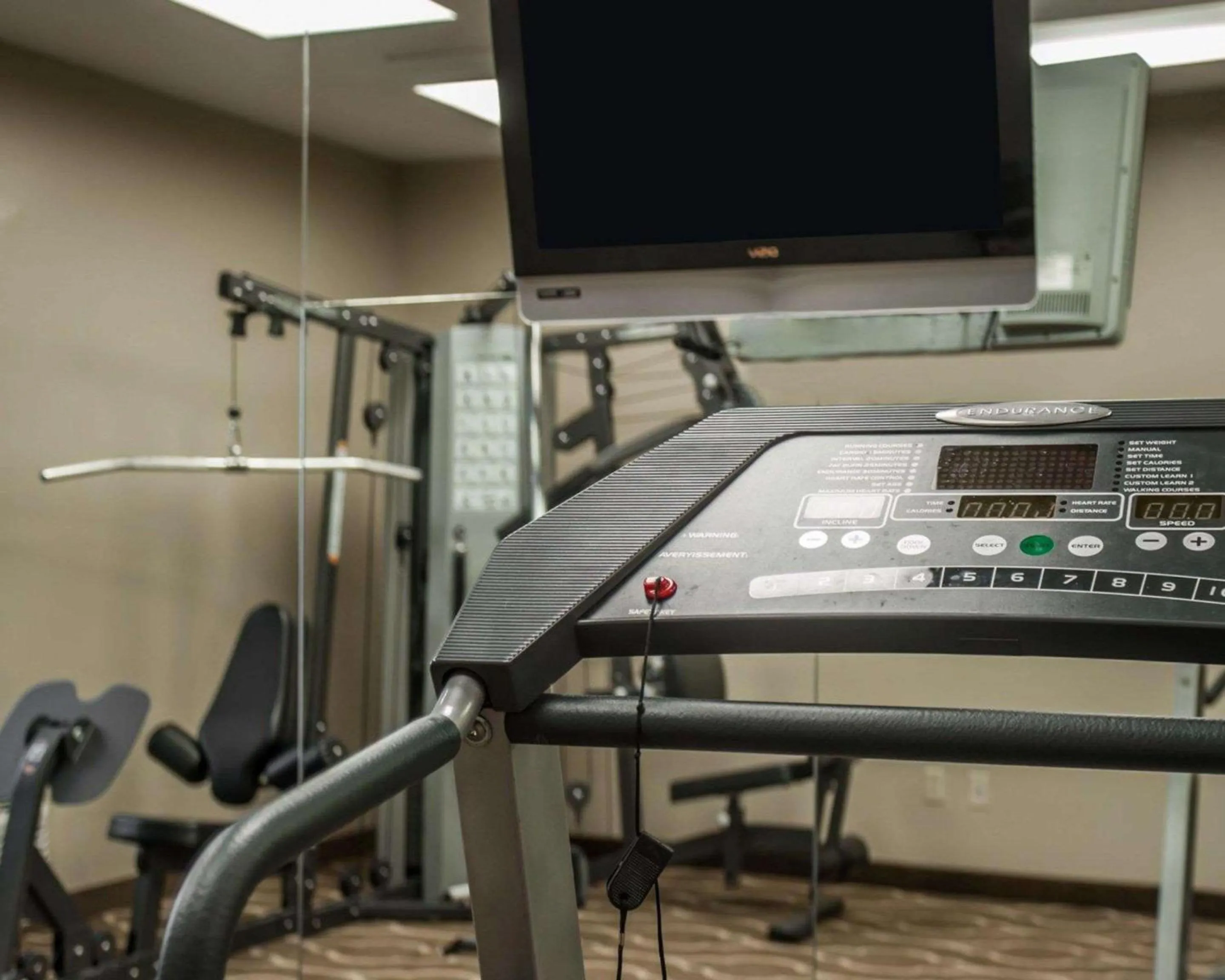 Fitness centre/facilities in Quality Inn & Suites near St Louis and I-255