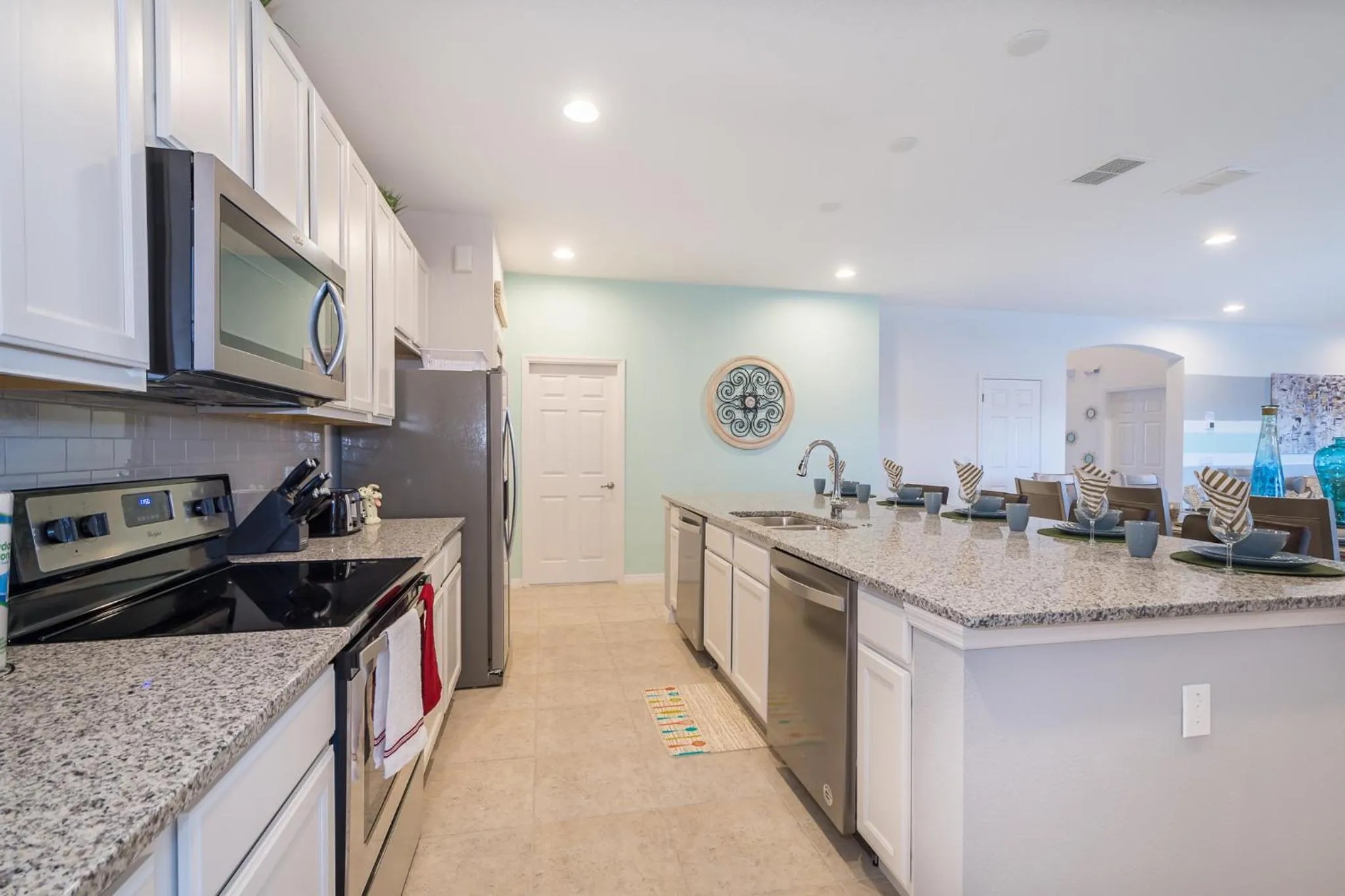 Kitchen or kitchenette in Solterra Resort 11 Bed 9 baths