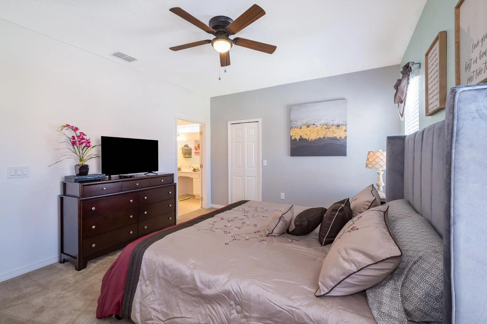 Bed in Solterra Resort 11 Bed 9 baths