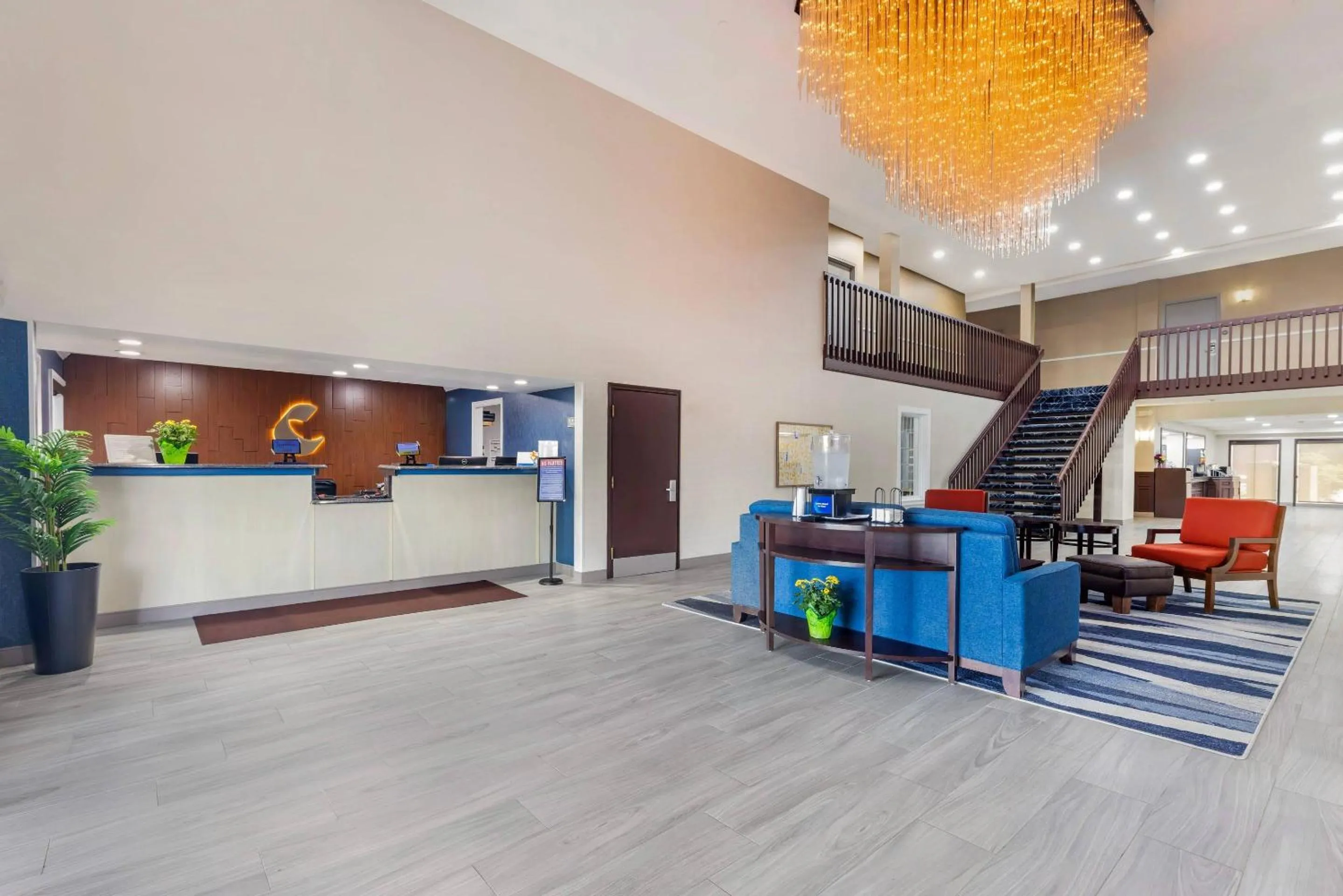 Lobby or reception in Comfort Inn Bourbonnais near I-57
