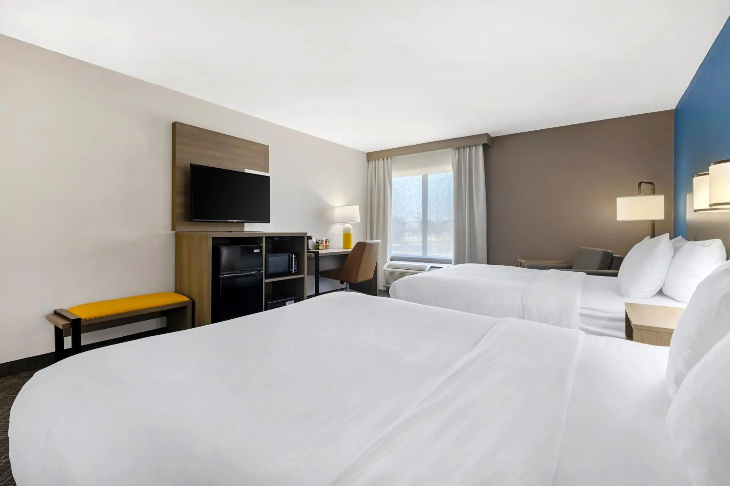 Bed in Comfort Inn Bourbonnais near I-57