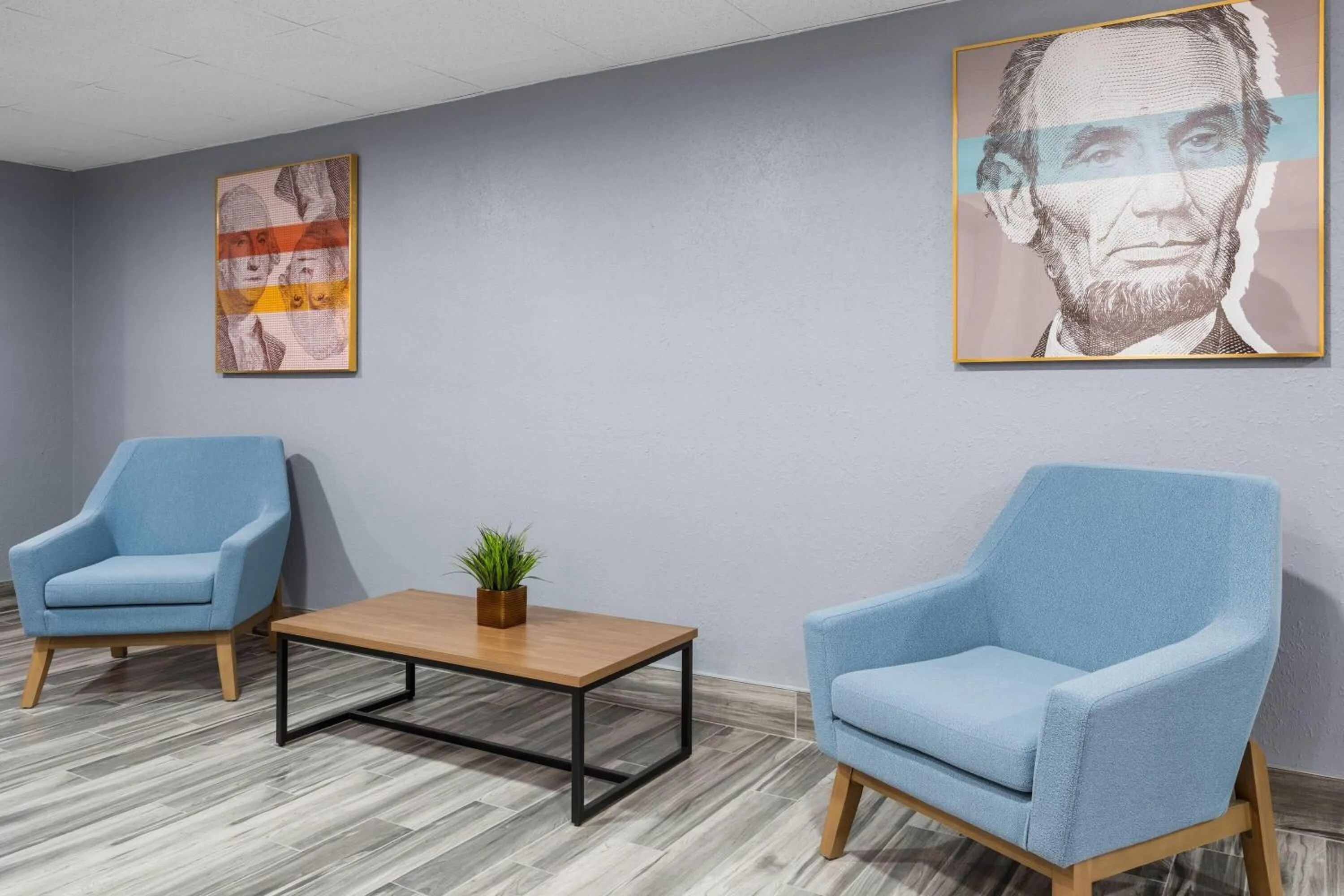 Lobby or reception in AmericInn by Wyndham Urbana Champaign University Area