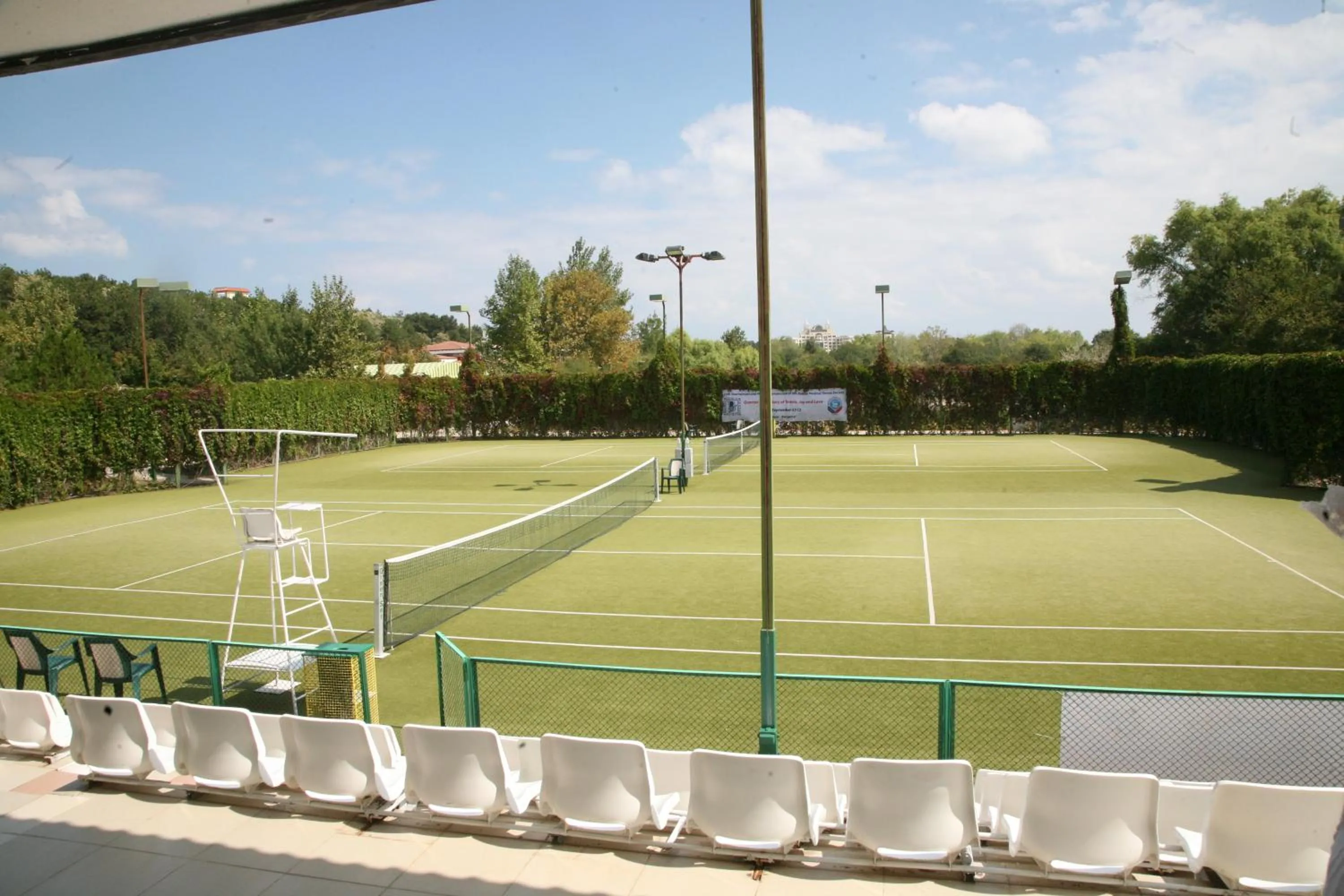 Tennis court in Duni Pelican Hotel - All Inclusive