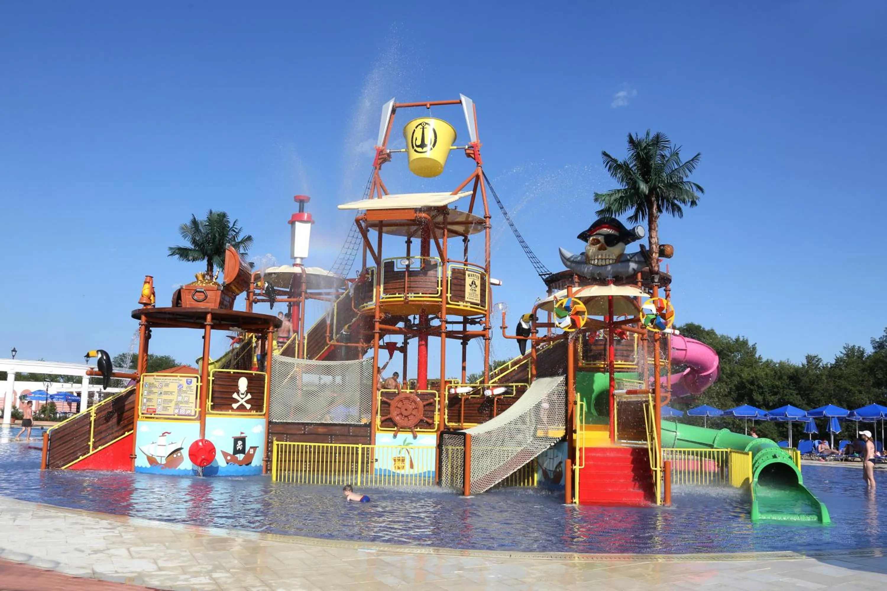 Aqua park in Duni Pelican Hotel - All Inclusive
