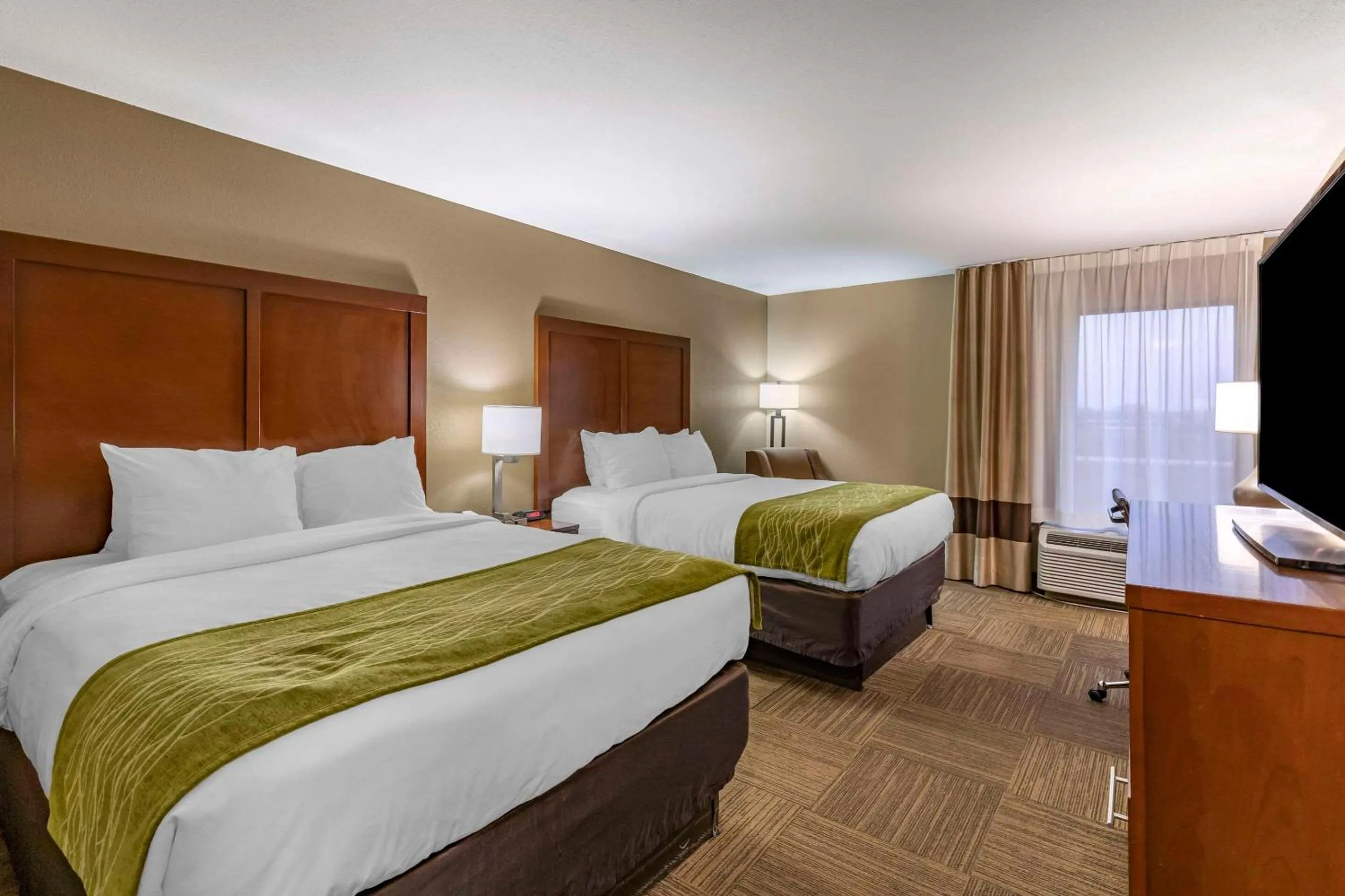 Bedroom, Bed in Comfort Inn Collinsville near St Louis