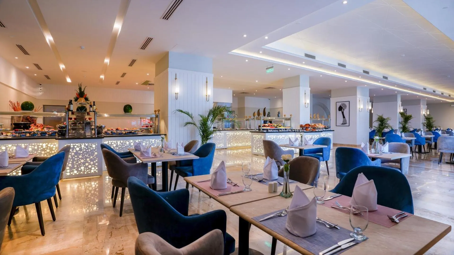 Restaurant/places to eat in SeaVille Beach Hotel by Elite Hotels & Resorts