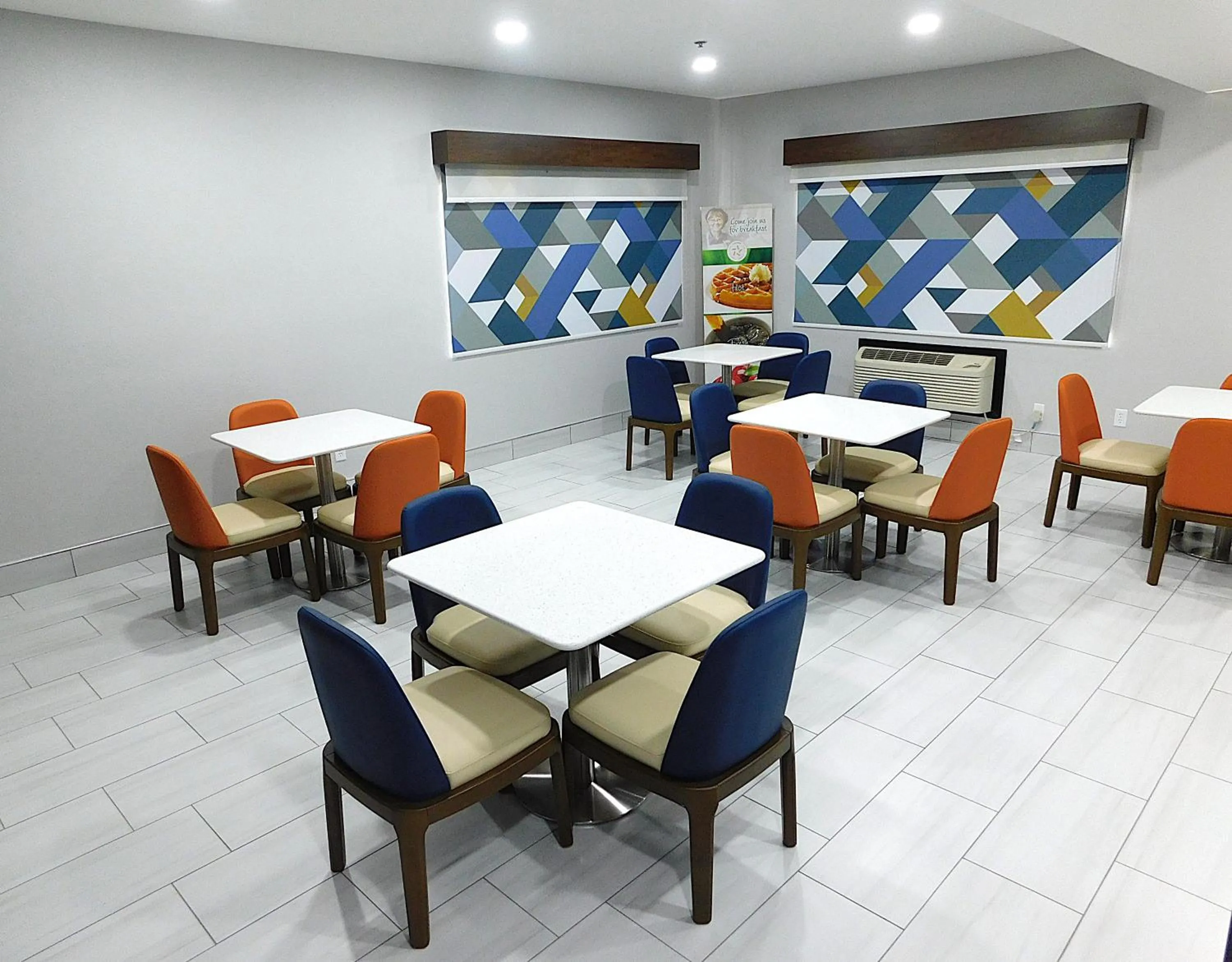 Breakfast in Quality Inn Pontiac