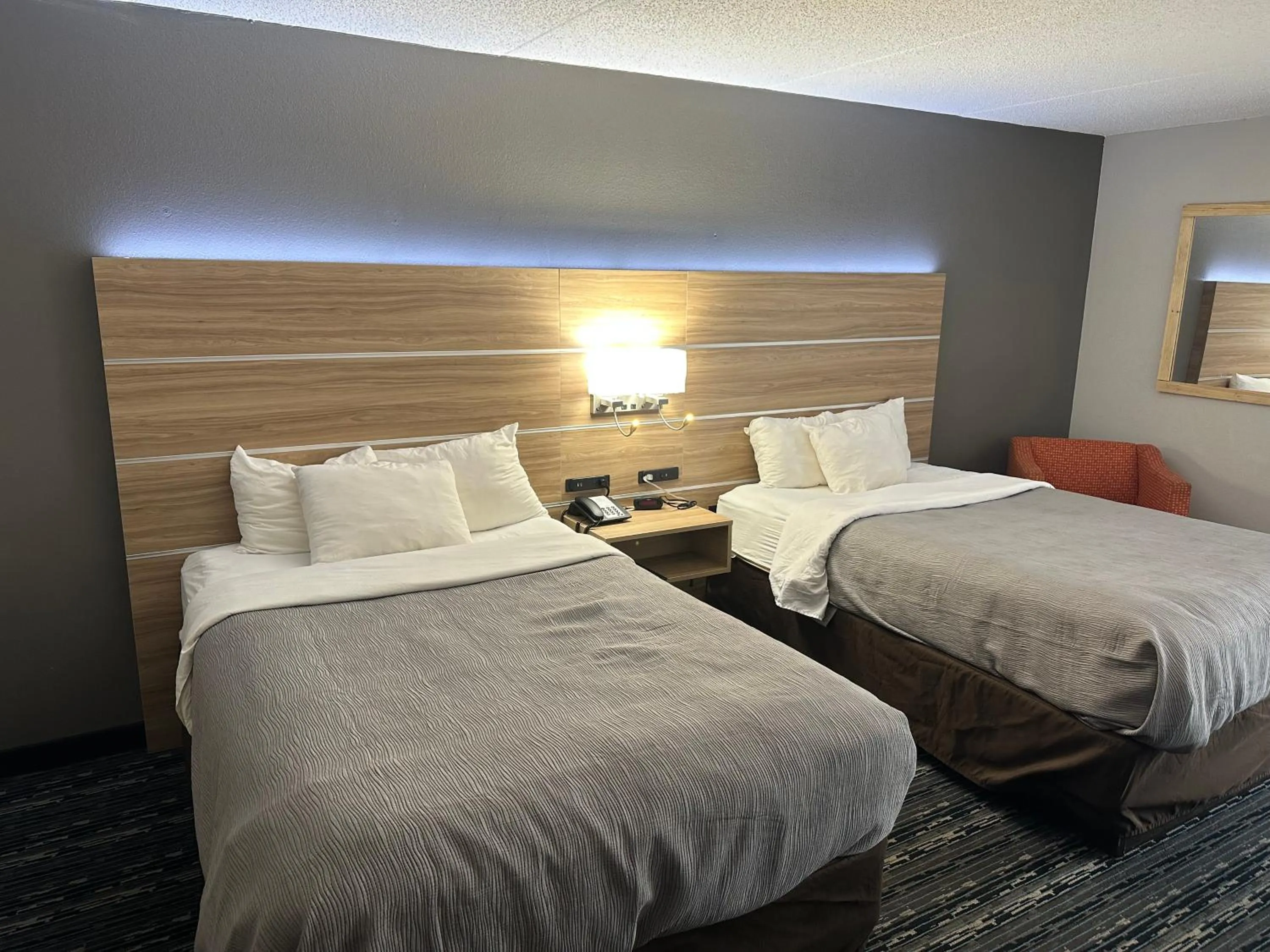 Bed in Quality Inn Rochester South