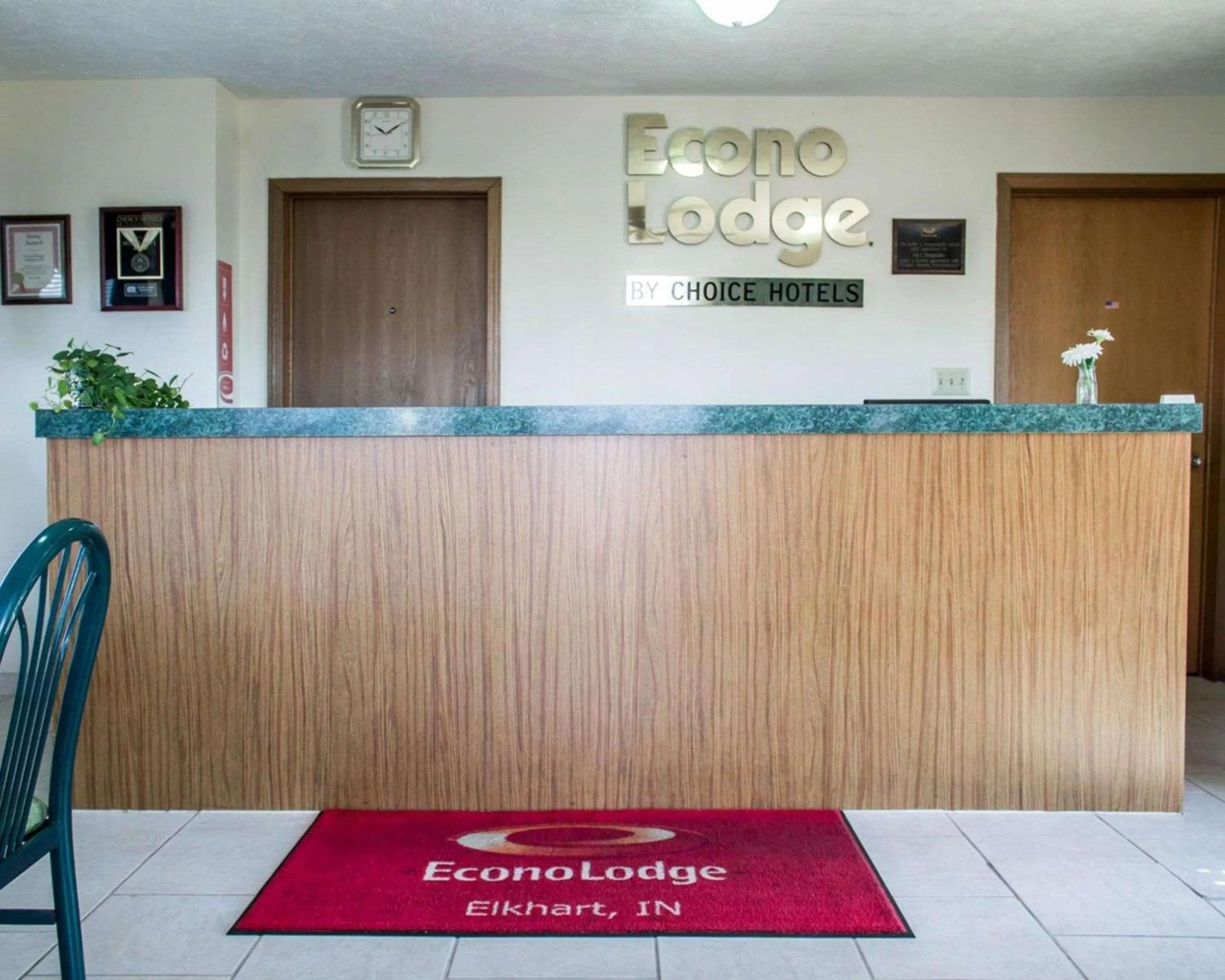 Lobby or reception in Econo Lodge Elkhart North