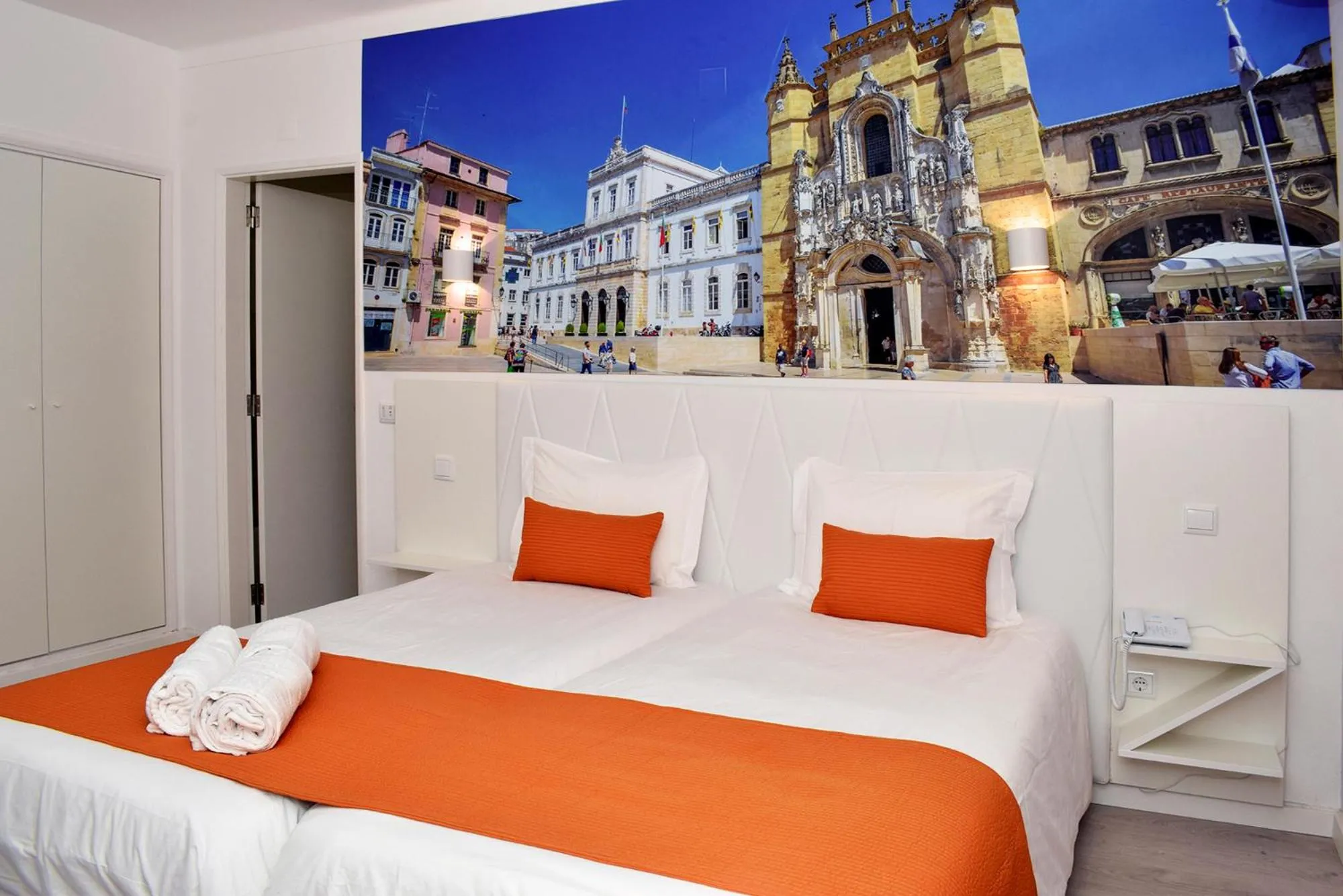 Bed in THE FOZ Beach Hotel