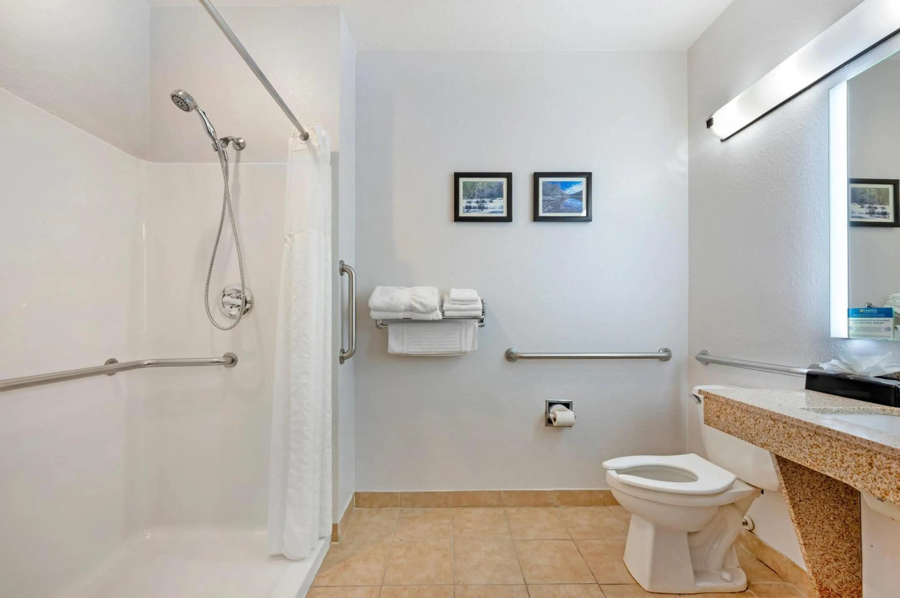 Bedroom in Comfort Inn & Suites North Greenfield