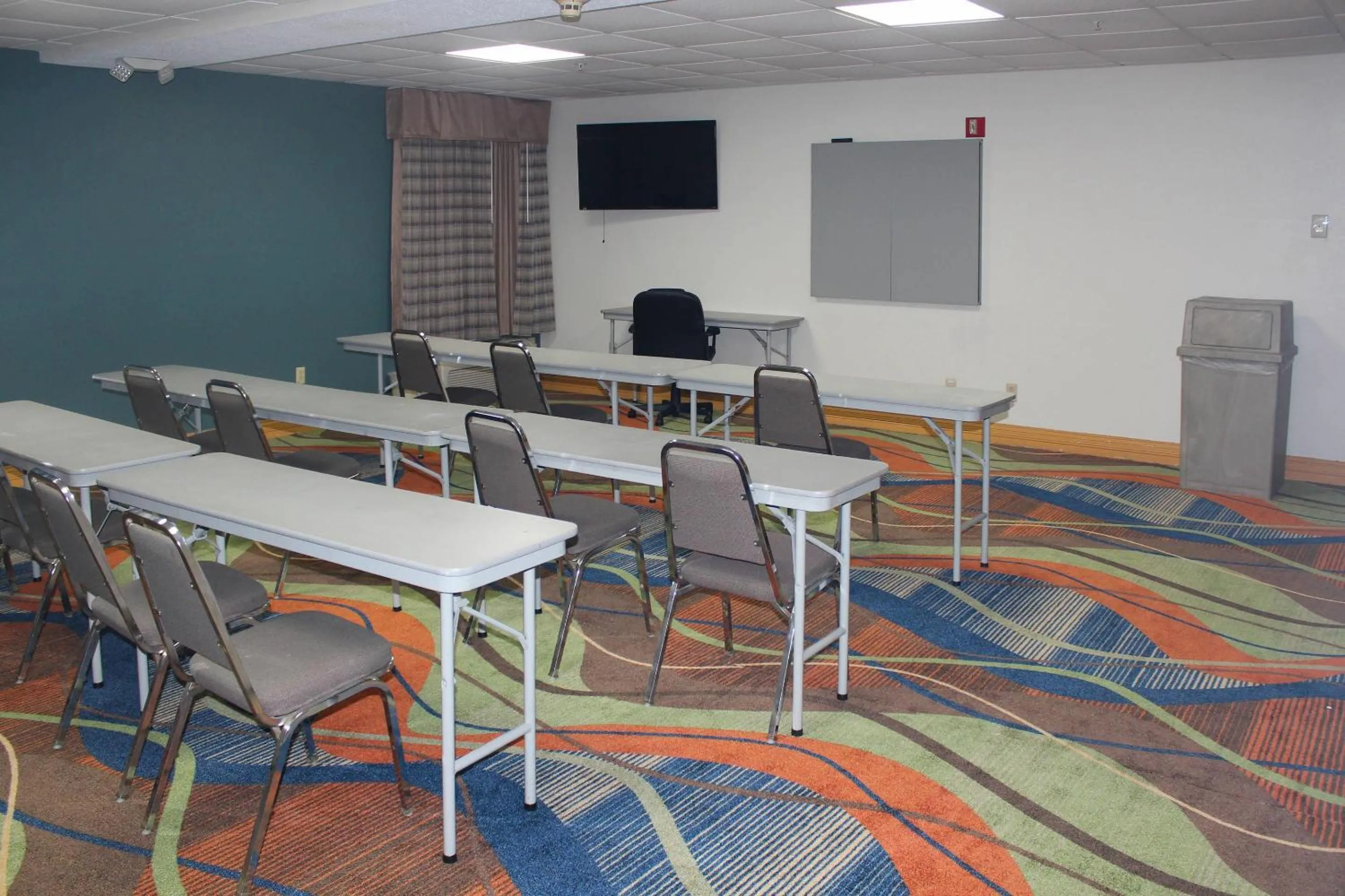 Meeting/conference room in Quality Inn North Vernon