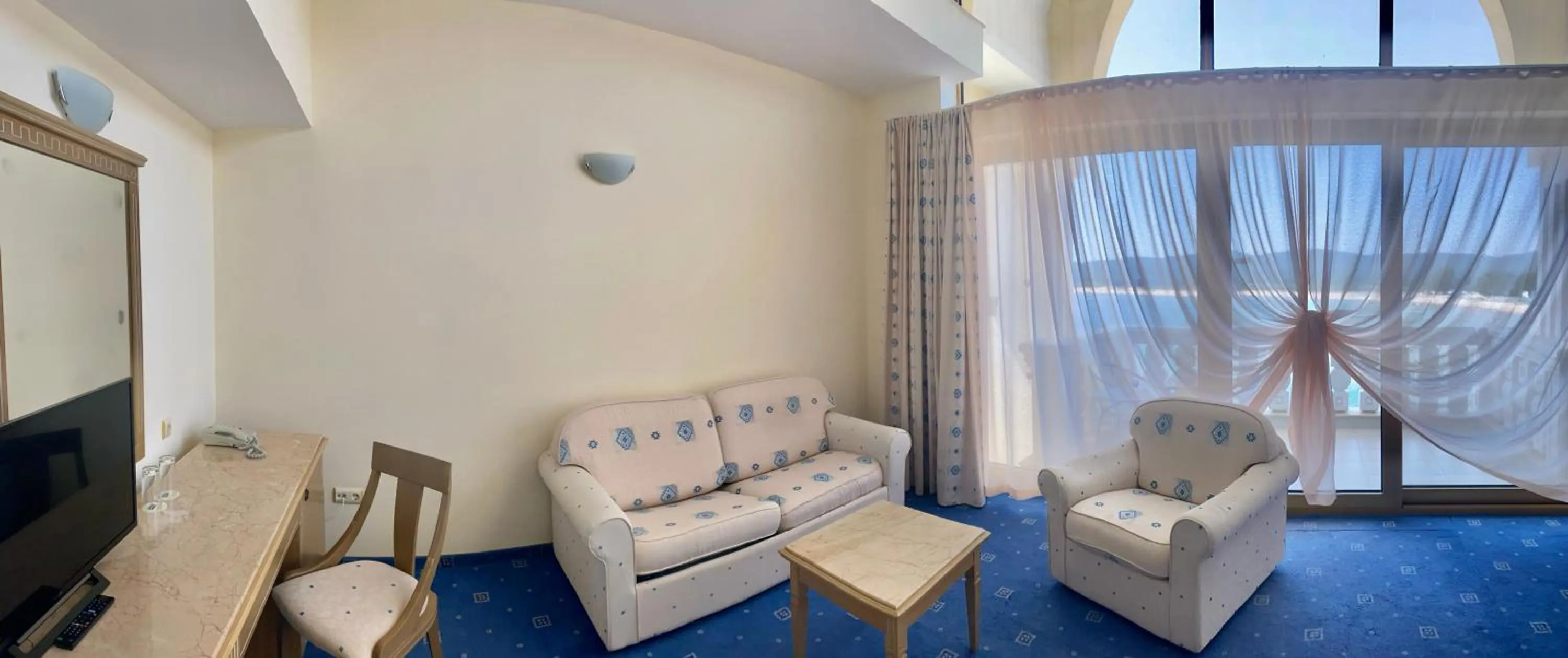 Living room in Duni Marina Royal Palace Hotel - Ultra All Inclusive