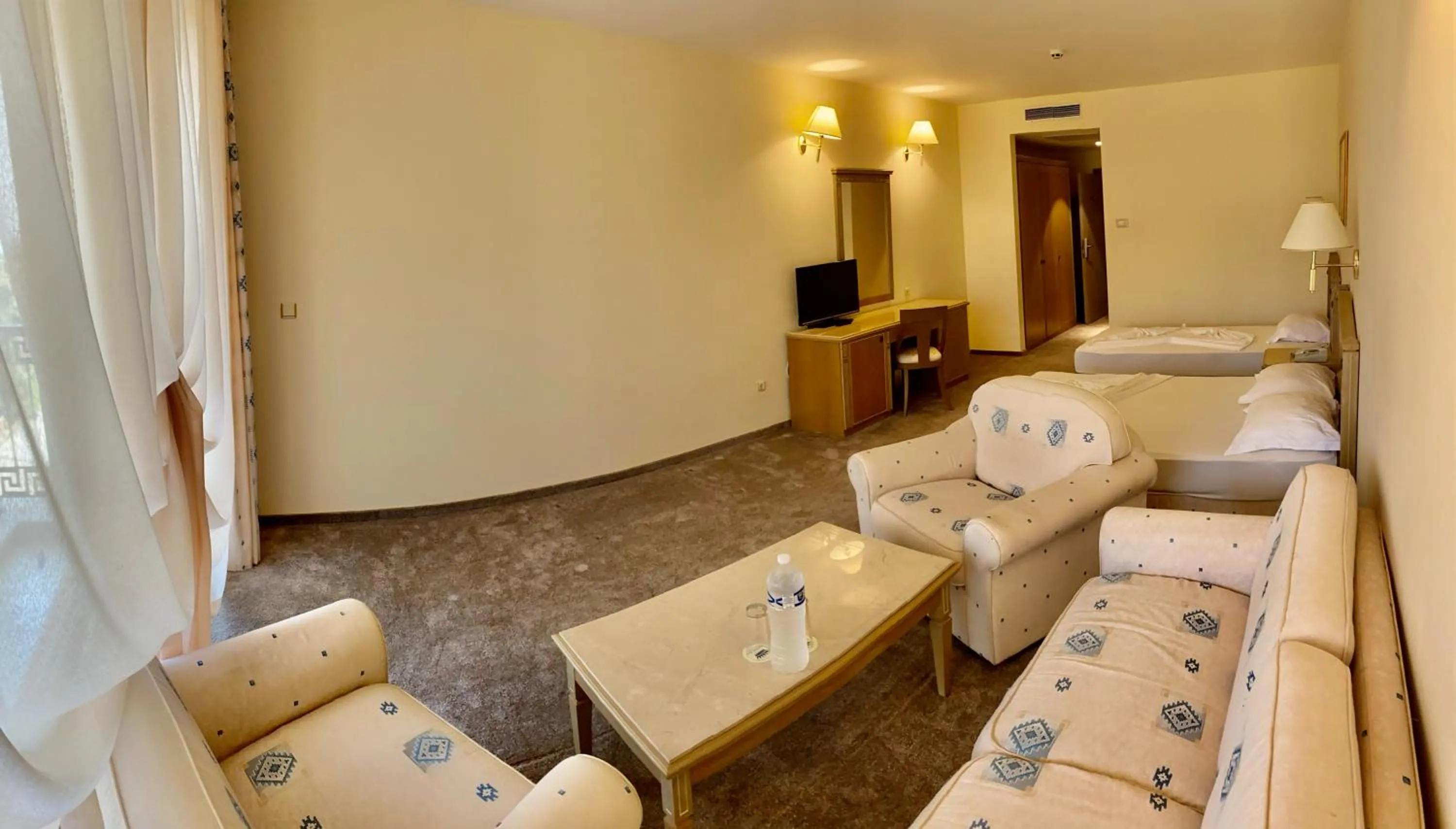 Bedroom, Bed in Duni Marina Royal Palace Hotel - Ultra All Inclusive