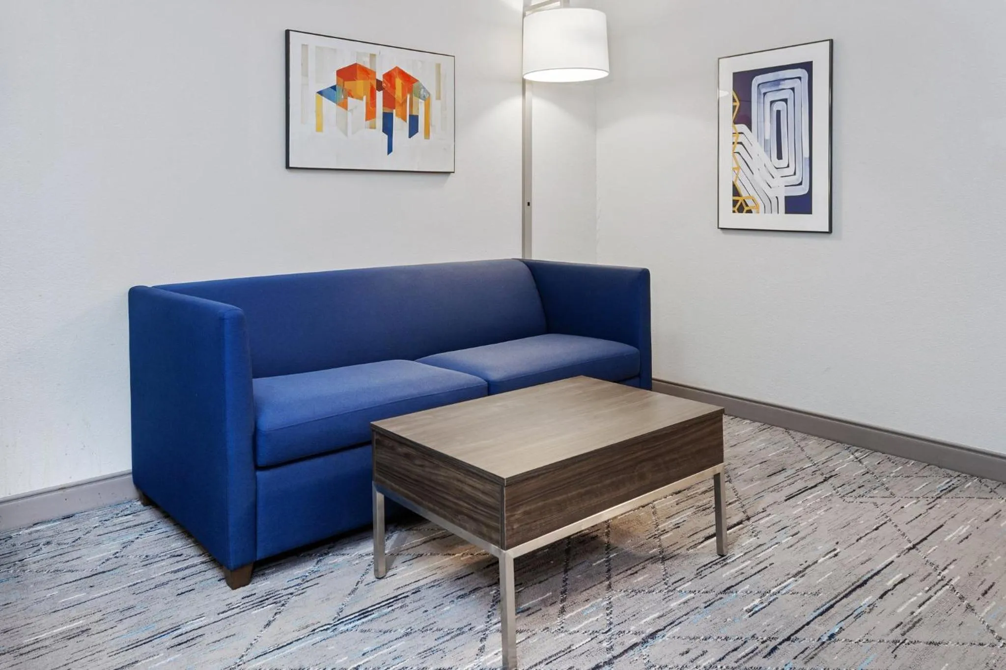 Photo of the whole room in Holiday Inn Express & Suites Carmel North – Westfield by IHG