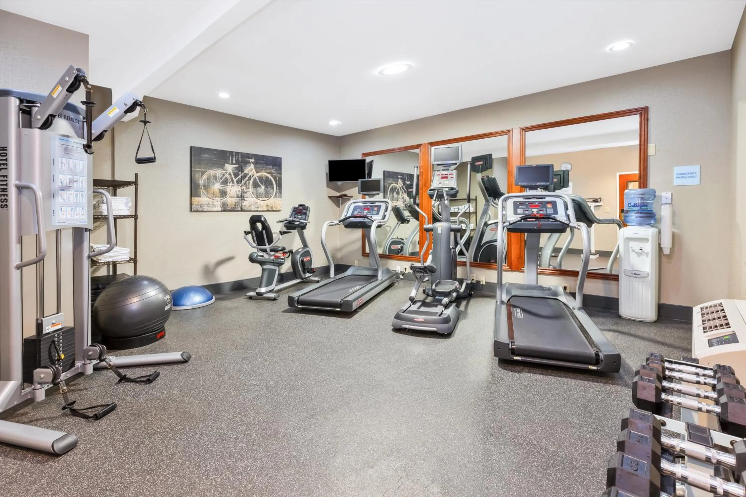 Fitness centre/facilities in Holiday Inn Express & Suites Carmel North – Westfield by IHG