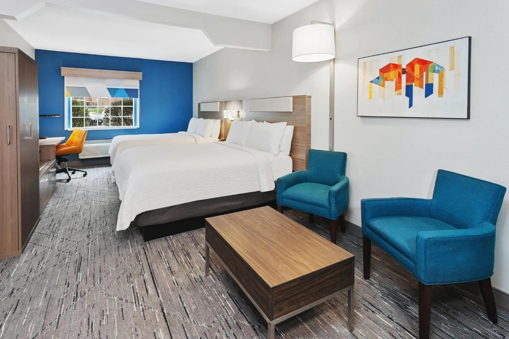 Photo of the whole room, Bed in Holiday Inn Express & Suites Carmel North – Westfield by IHG