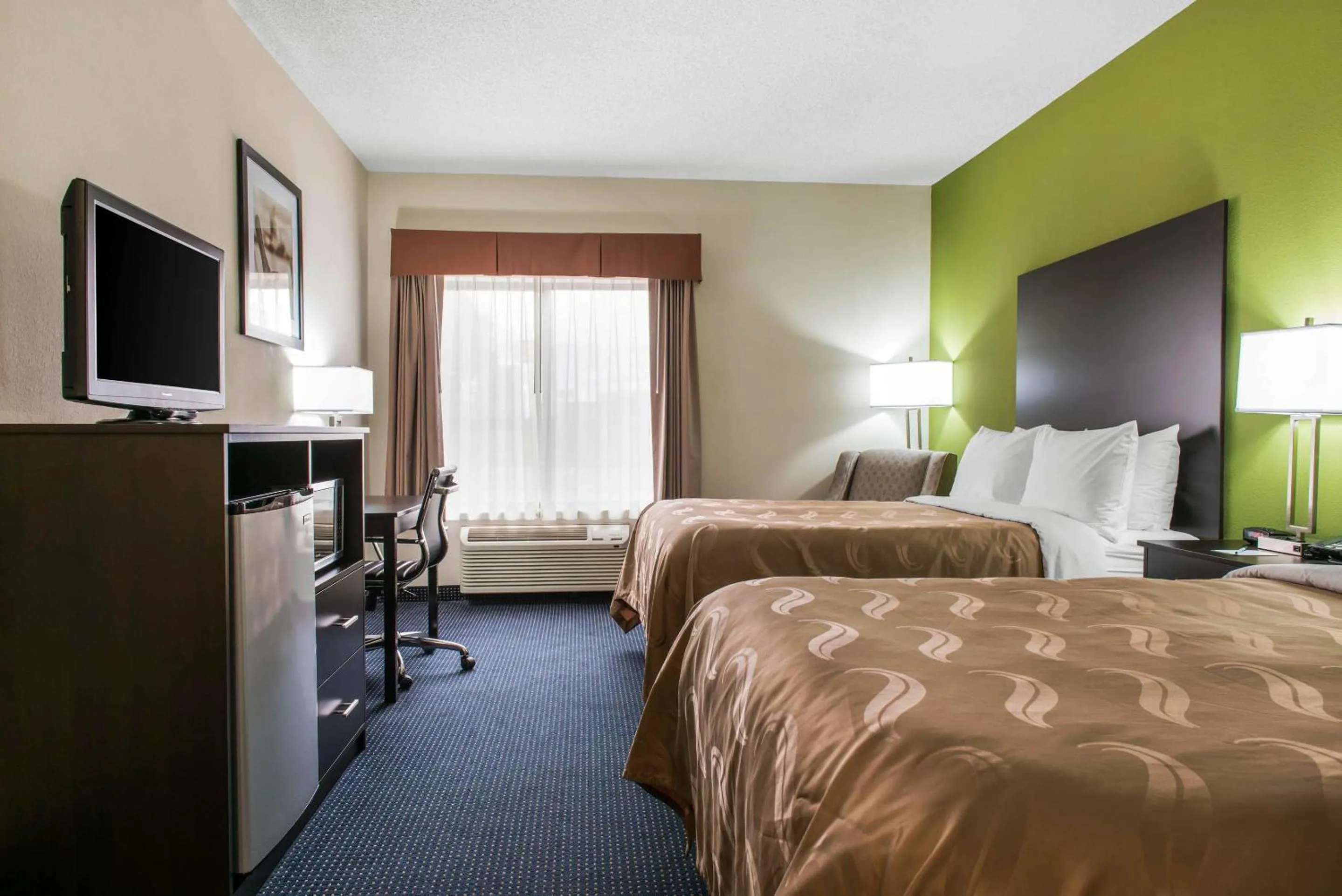 Bedroom, Bed in Quality Inn & Suites Anderson I-69