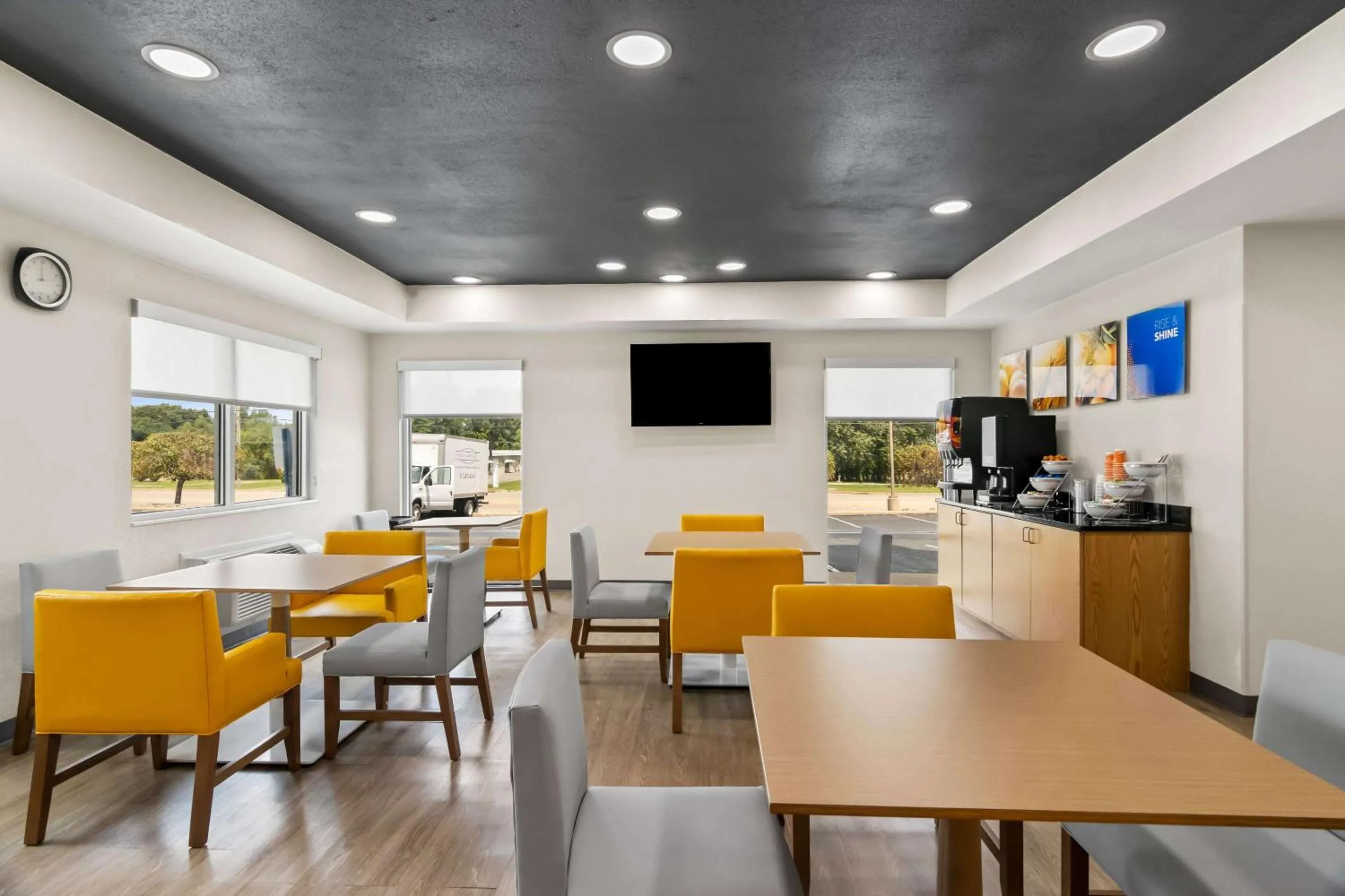 Breakfast in Comfort Inn Schererville