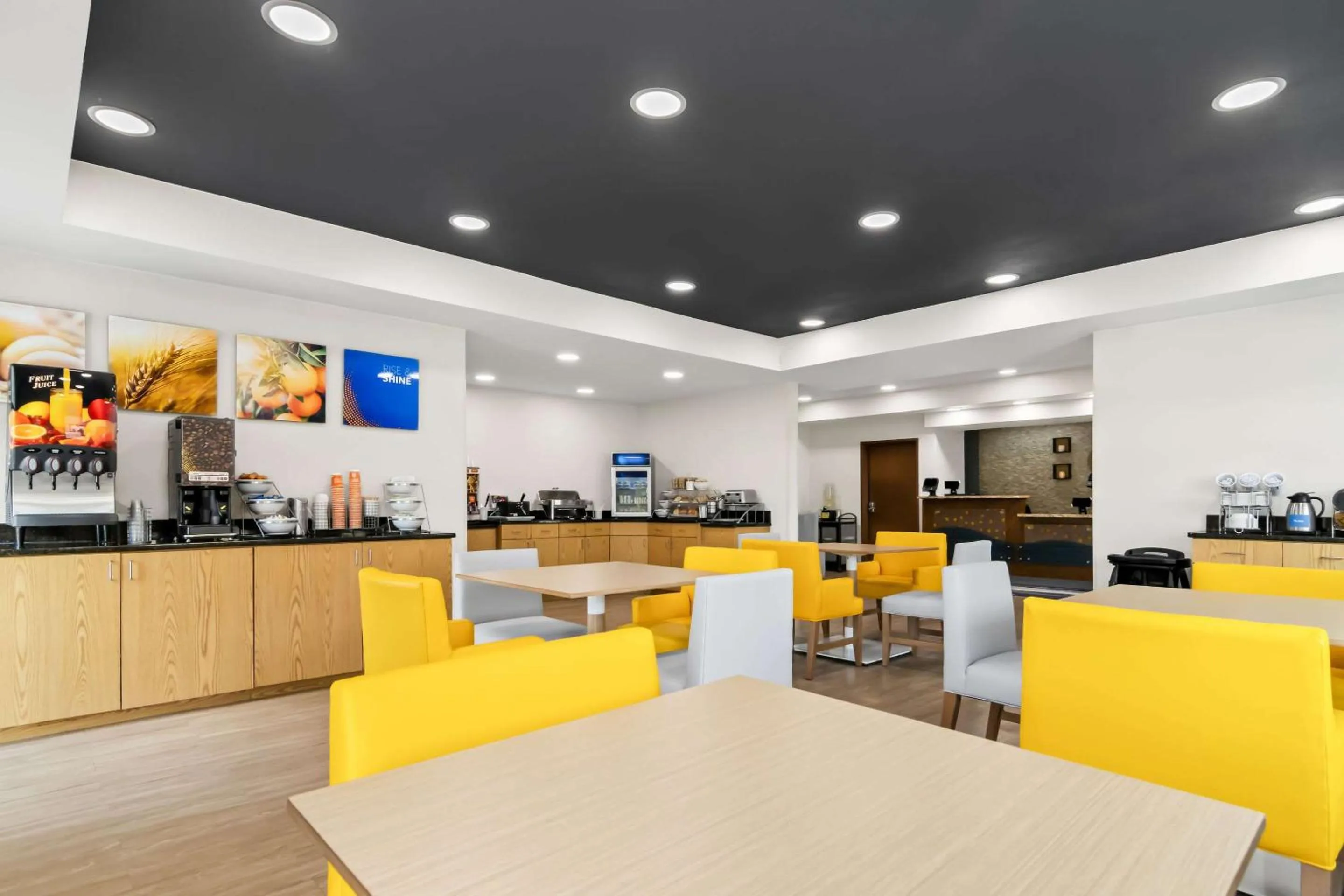 Breakfast in Comfort Inn Schererville