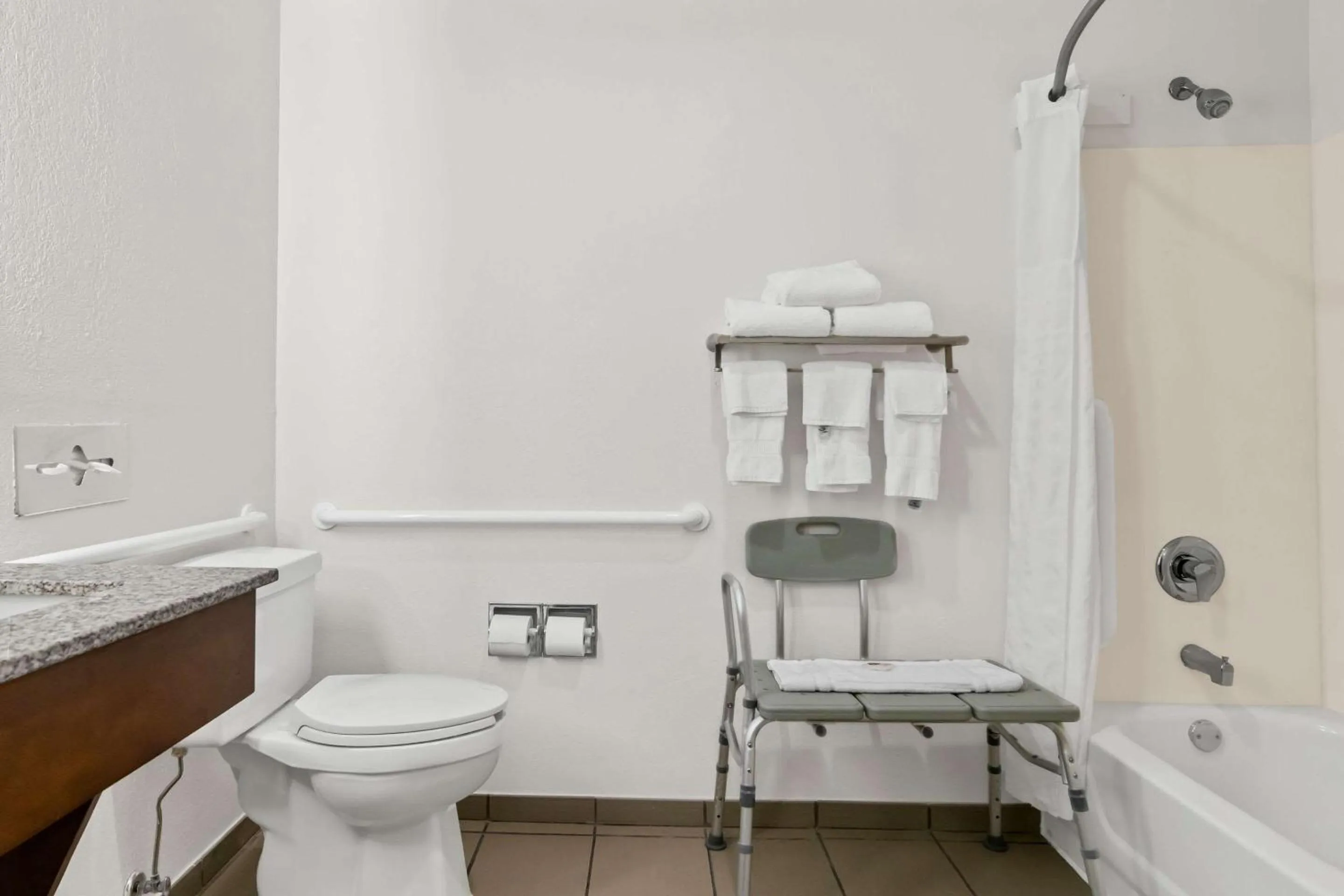 Bedroom in Comfort Inn Schererville