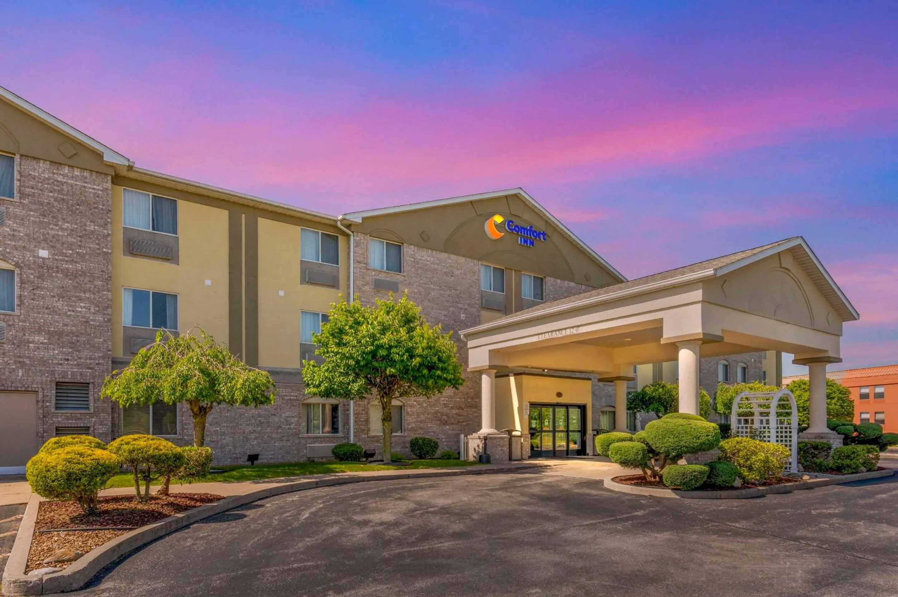 Property building in Comfort Inn