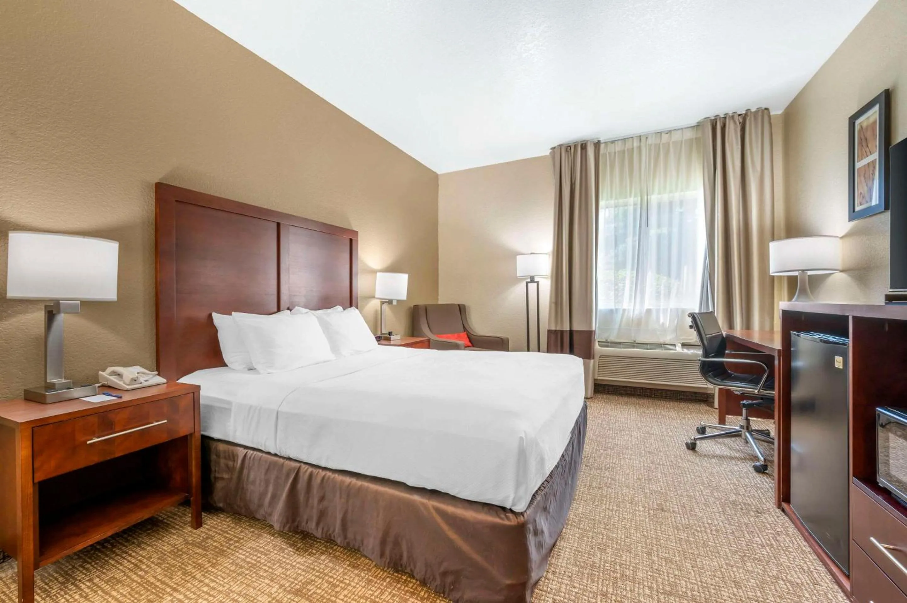 Bedroom, Bed in Comfort Inn