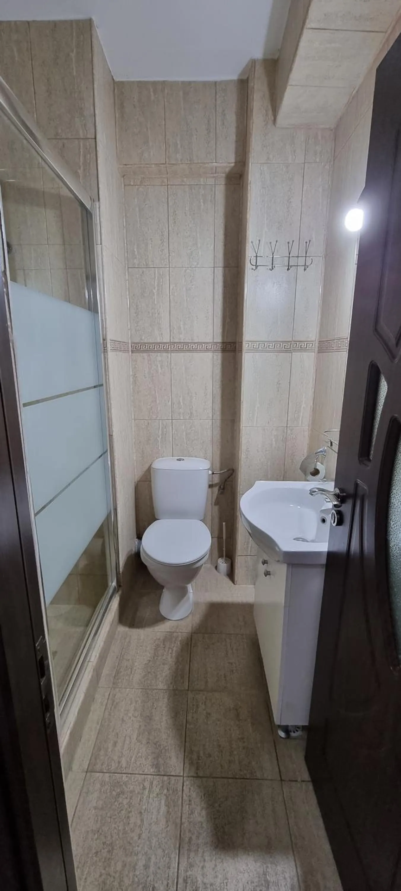 Shower in Hotel Blue Sky Resort