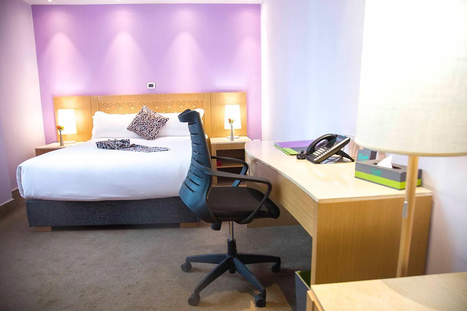 Bedroom, Bed in Vamos Addis Hotel