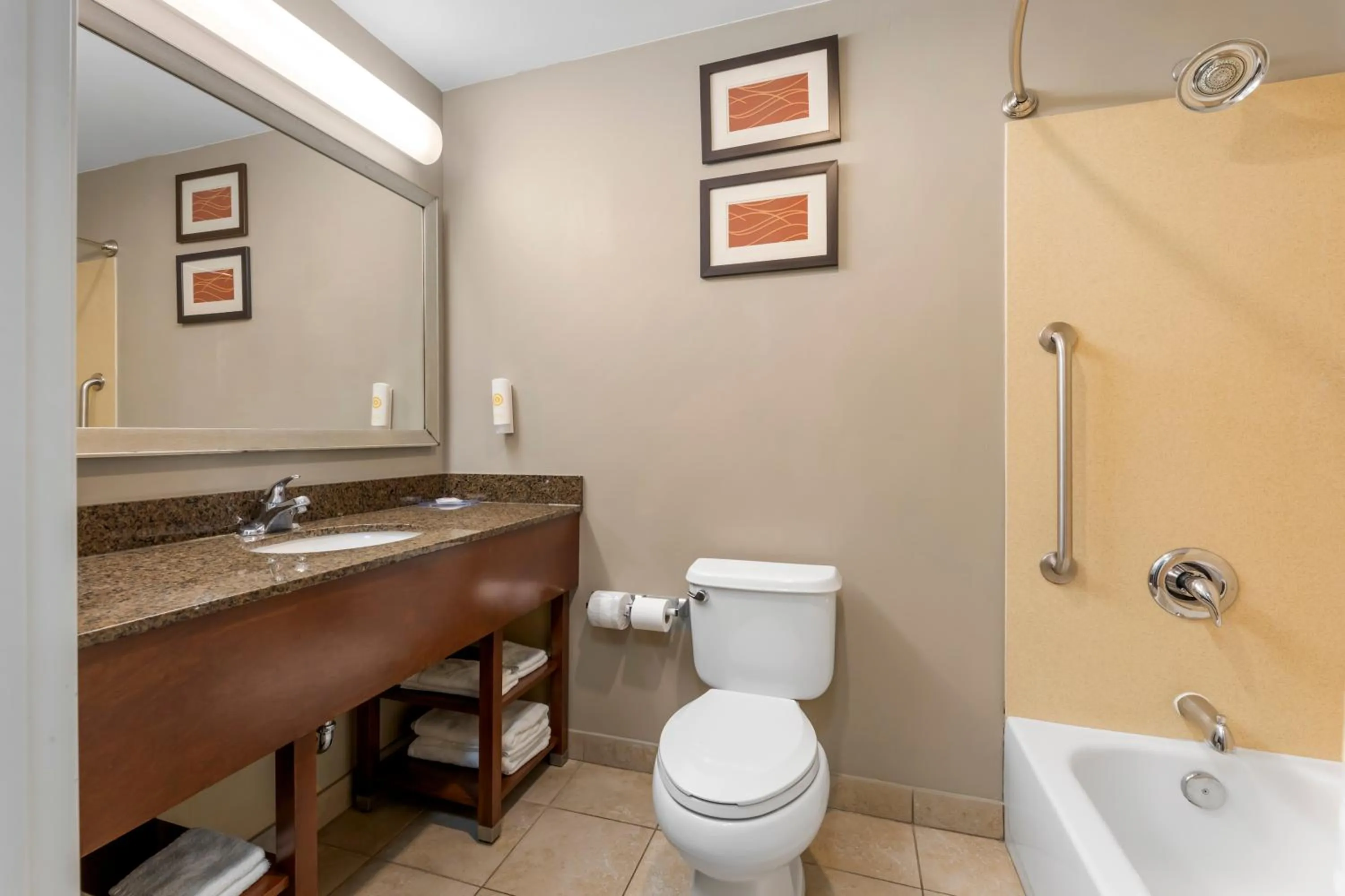 Comfort Inn & Suites Porter near Indiana Dunes