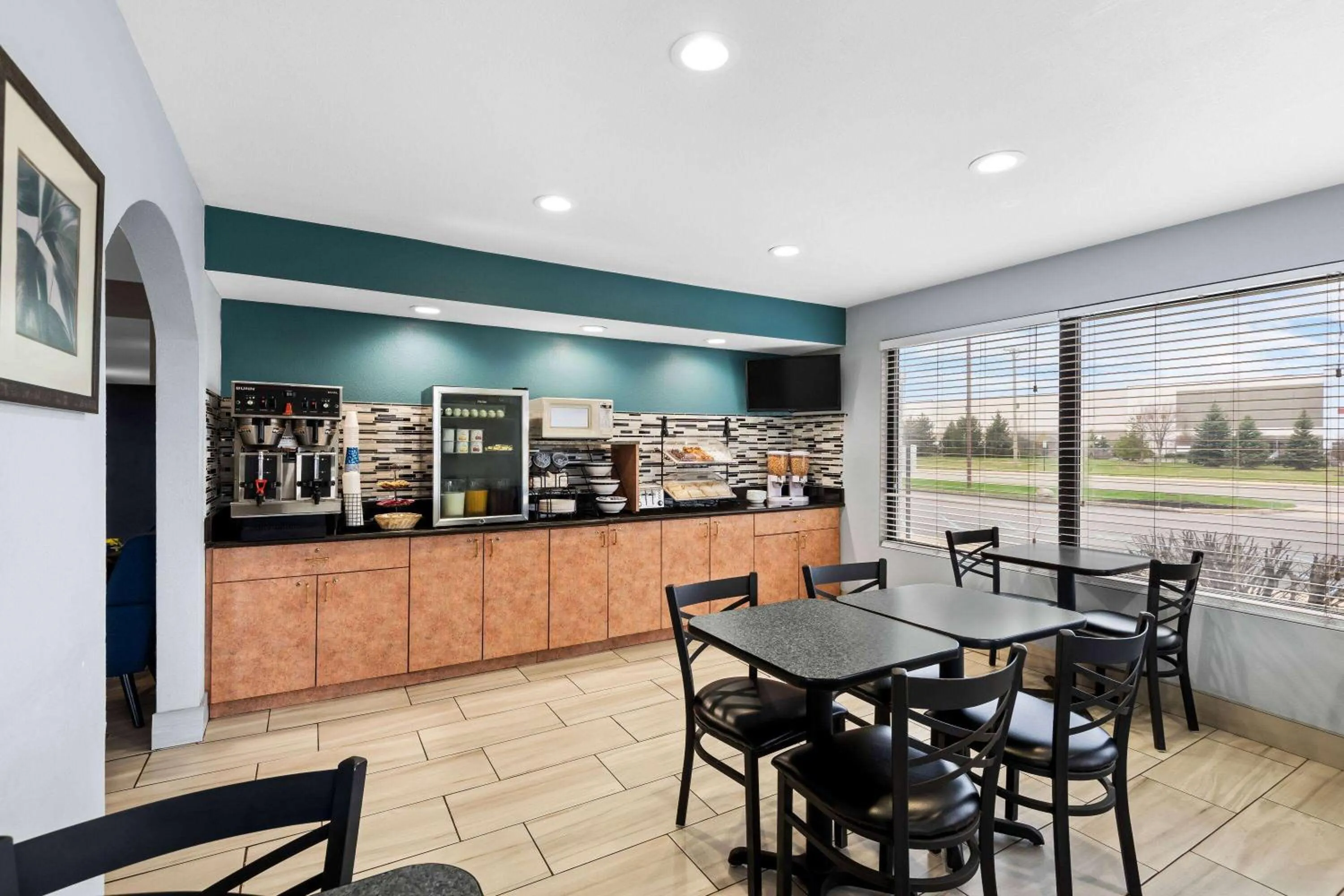 Restaurant/places to eat in Baymont by Wyndham Lebanon IN