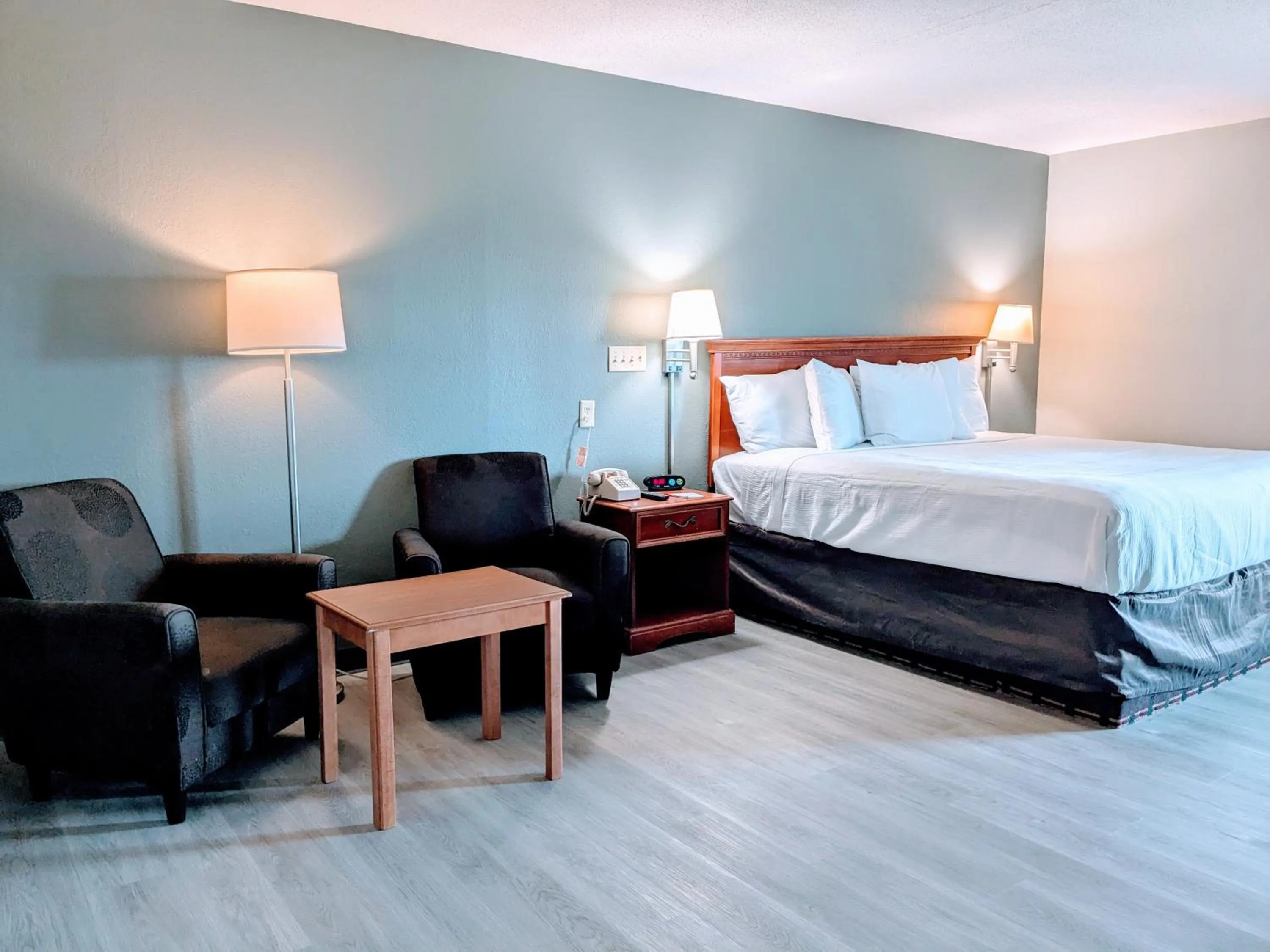 Bed in Baymont by Wyndham Lebanon IN