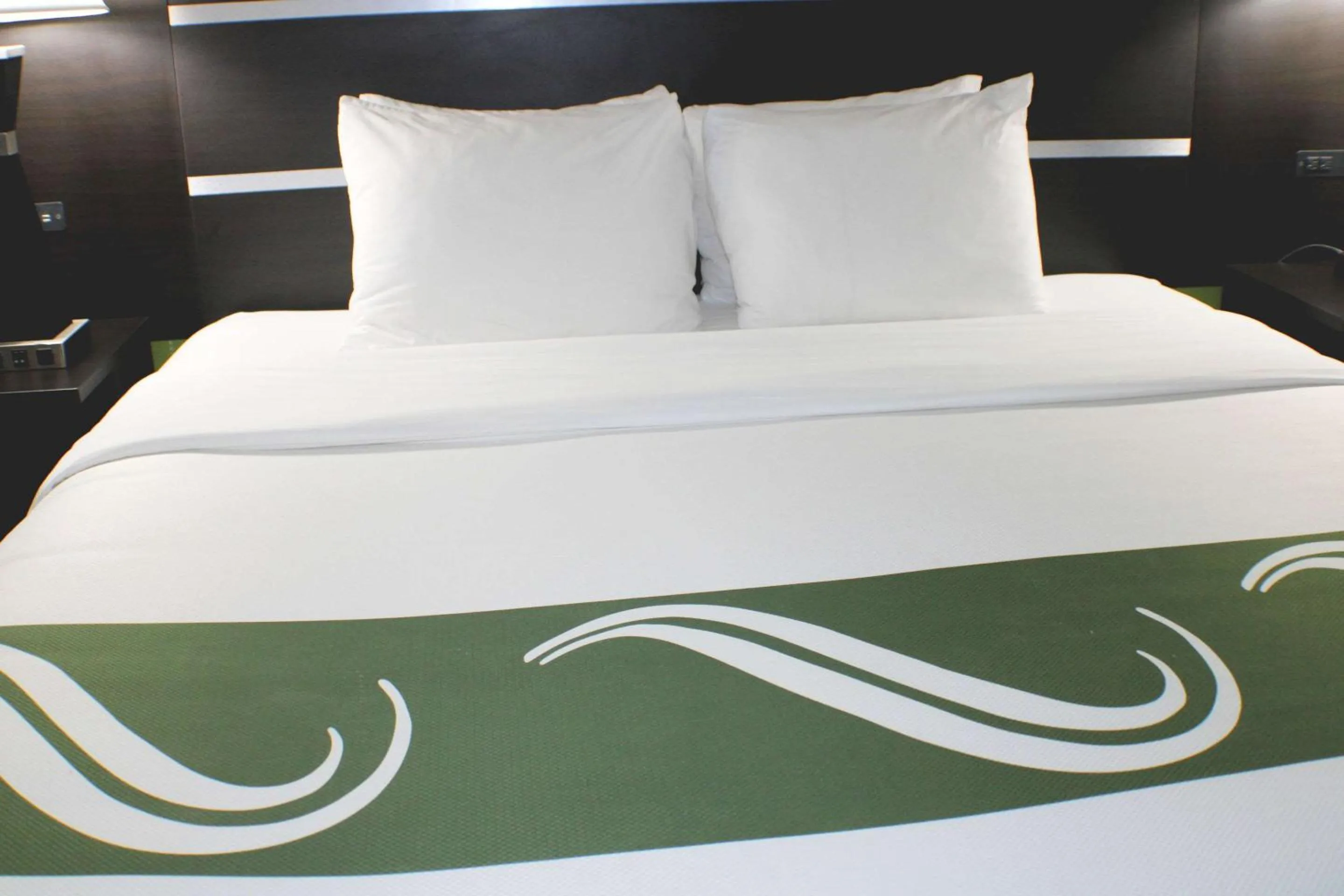 Bedroom, Bed in Quality Inn & Suites Bedford West