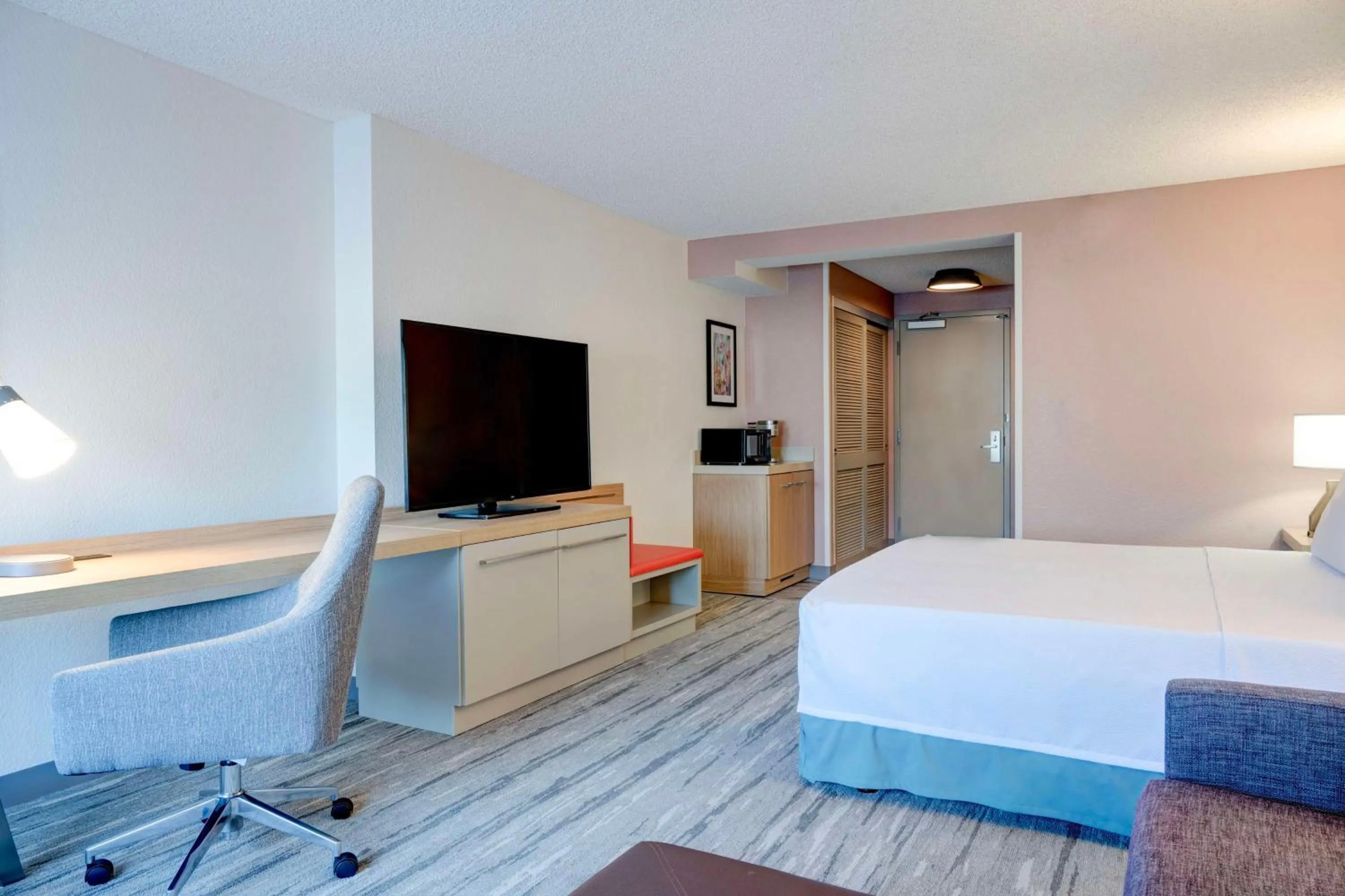 TV and multimedia, Bed in Hilton Garden Inn Anaheim/Garden Grove